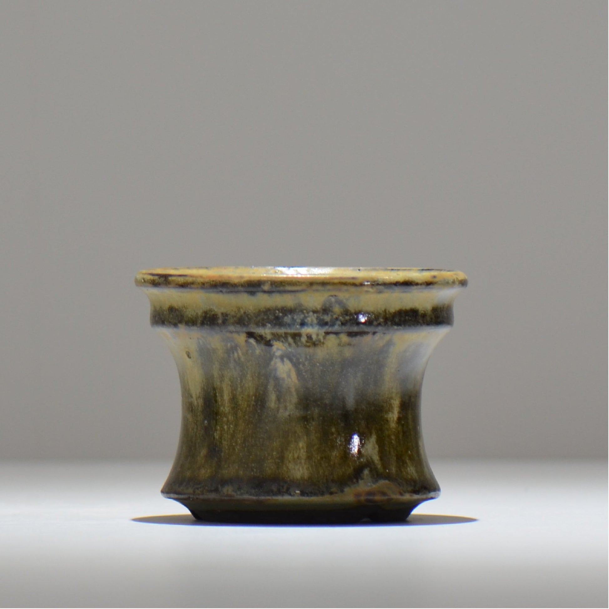 ヒノモトナツミ / 鈍-にび- / hn01_28nibi_s /  約 φ10.8cm / 植木鉢