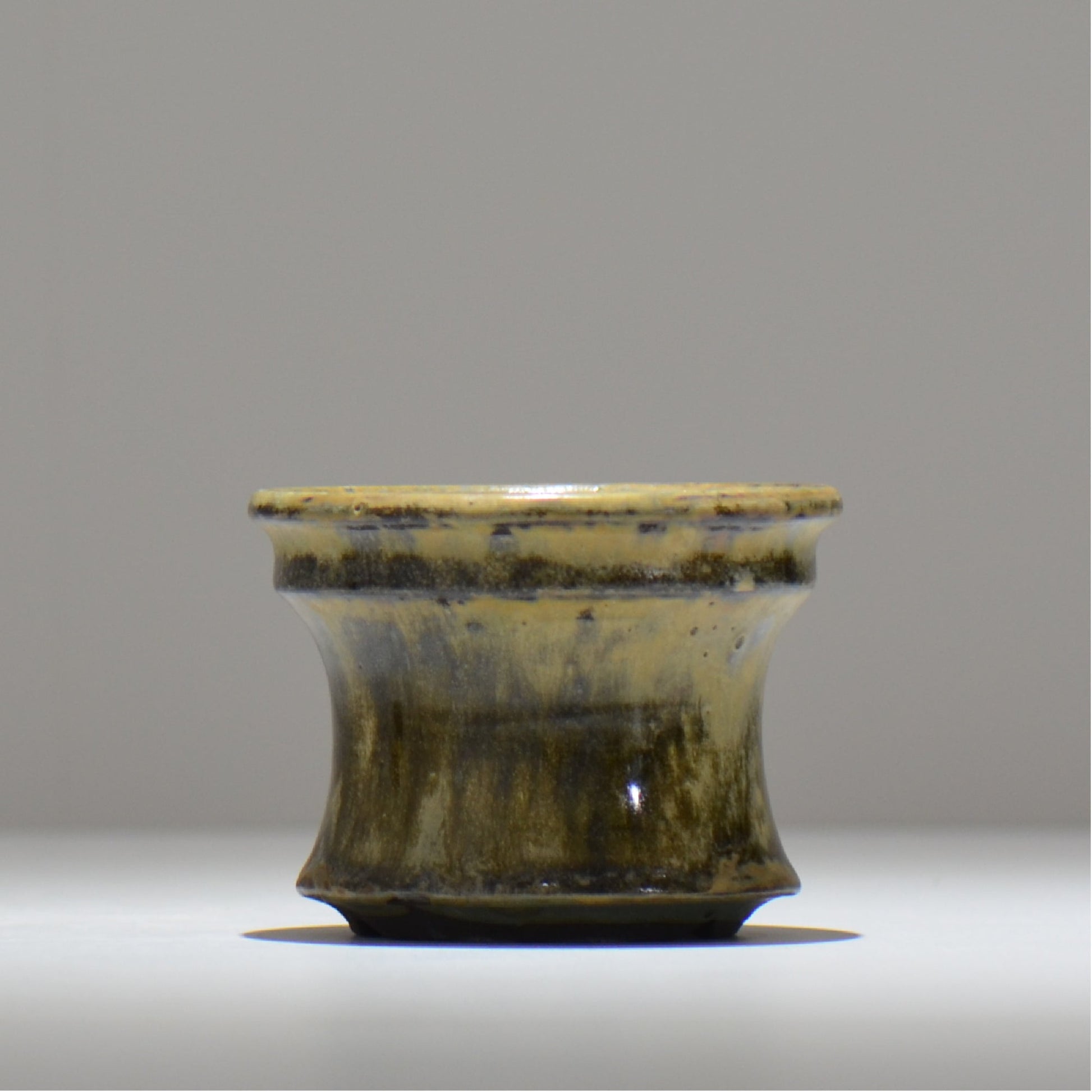 ヒノモトナツミ / 鈍-にび- / hn01_28nibi_s /  約 φ10.8cm / 植木鉢