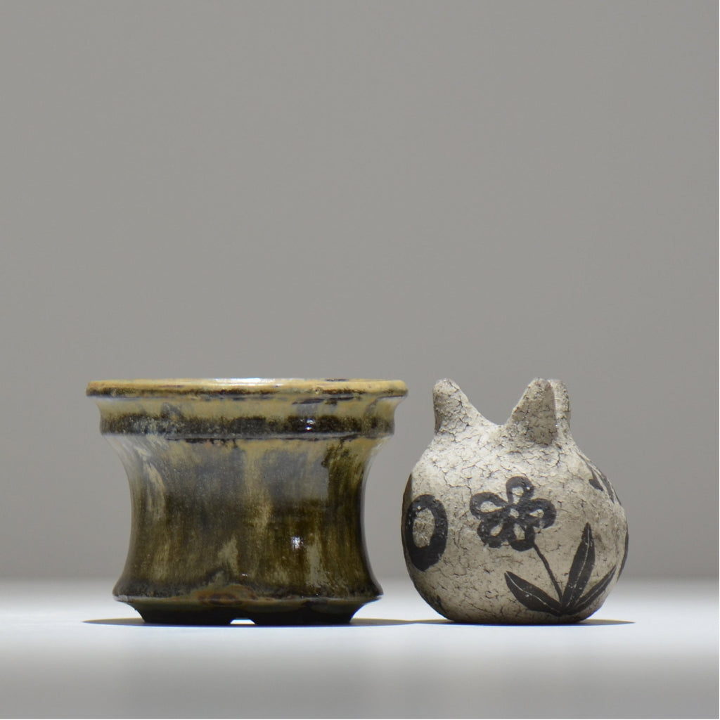 ヒノモトナツミ / 鈍-にび- / hn01_28nibi_s /  約 φ10.8cm / 植木鉢