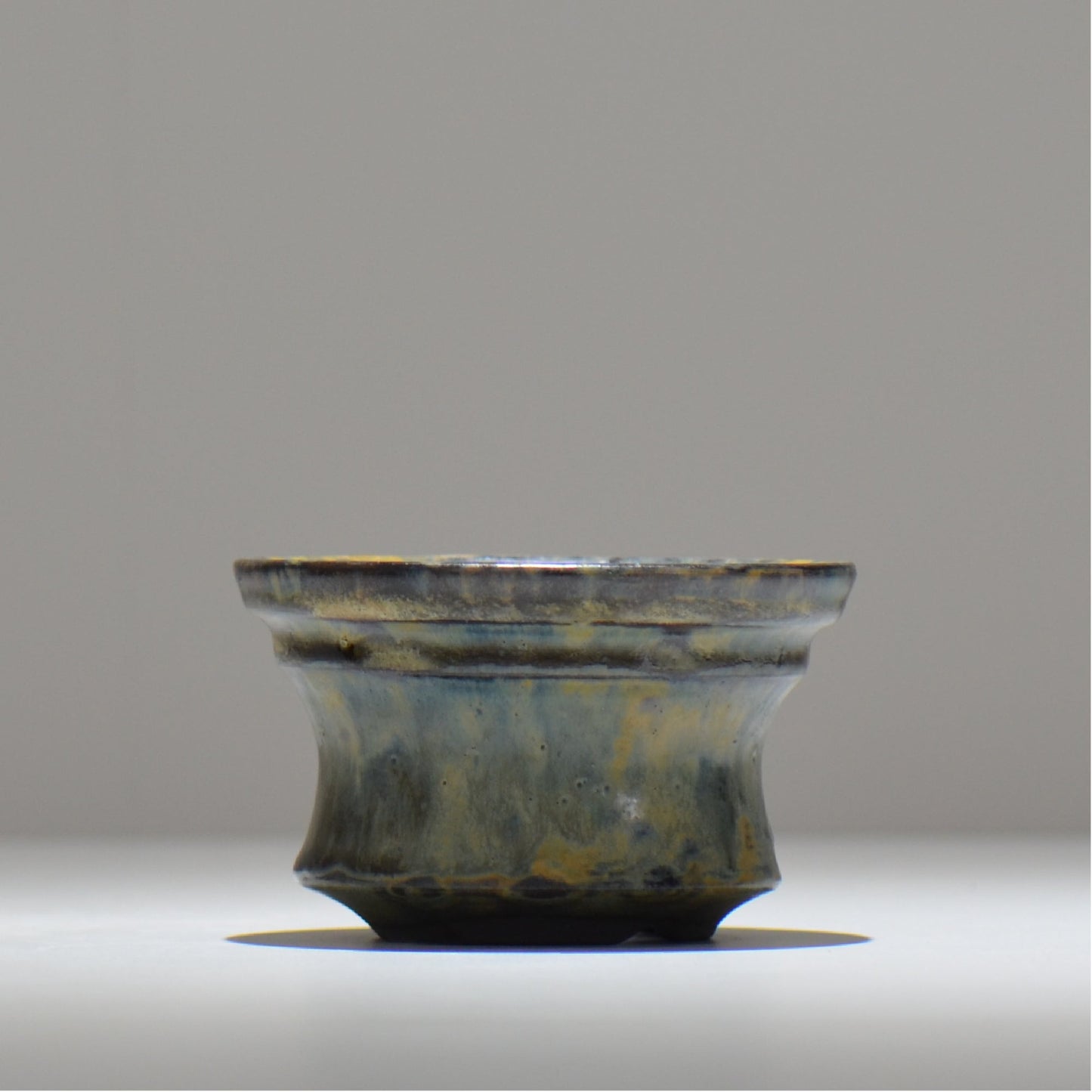 ヒノモトナツミ / 鈍-にび- / hn01_29nibi_s /  約 φ11.8cm / 植木鉢