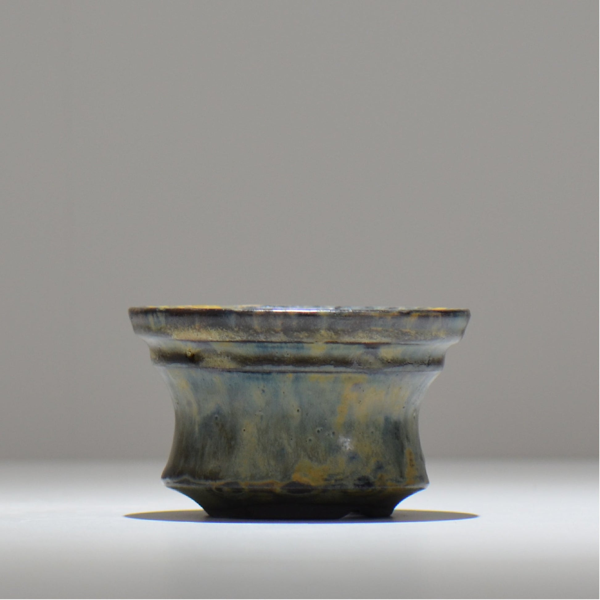 ヒノモトナツミ / 鈍-にび- / hn01_29nibi_s /  約 φ11.8cm / 植木鉢