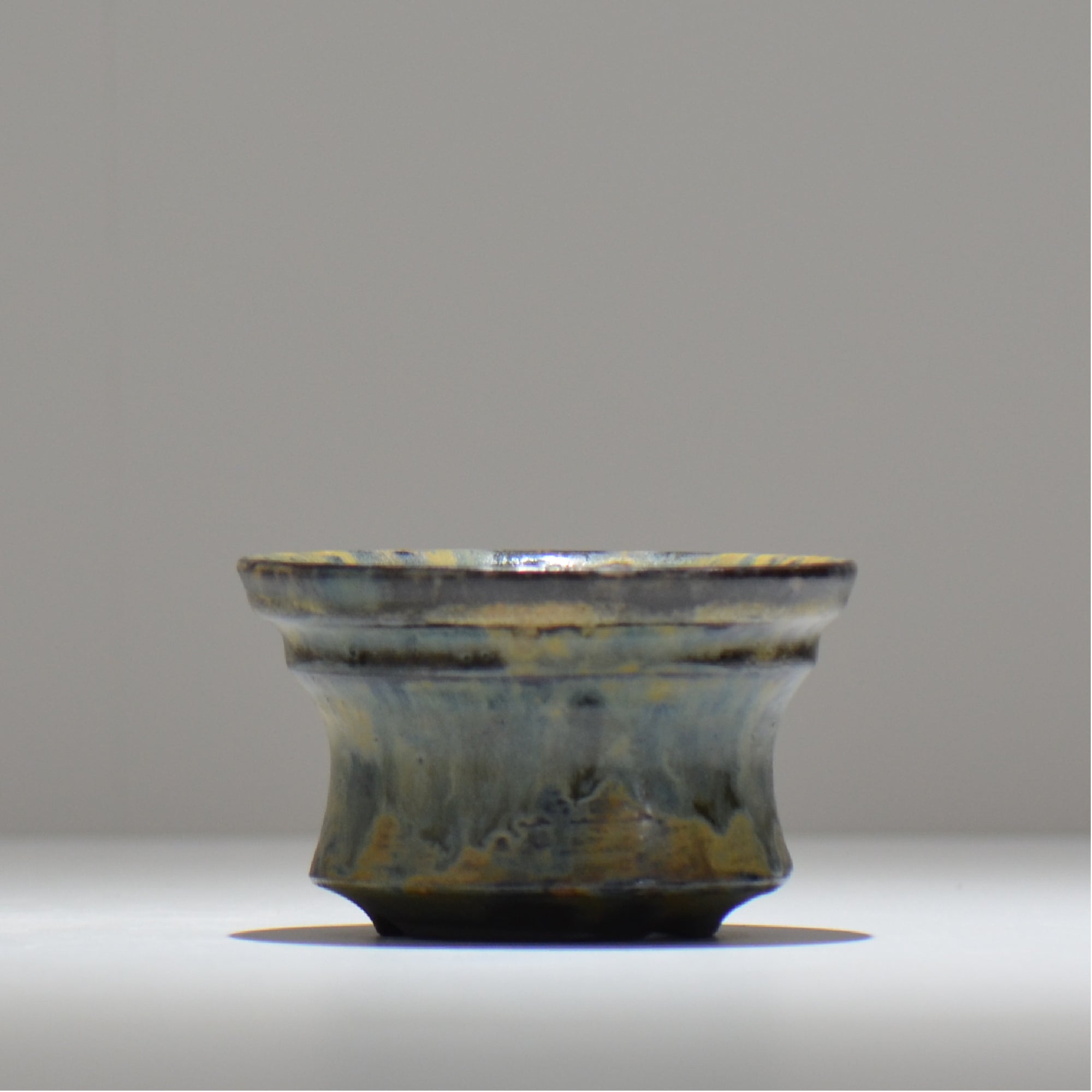 ヒノモトナツミ / 鈍-にび- / hn01_29nibi_s /  約 φ11.8cm / 植木鉢