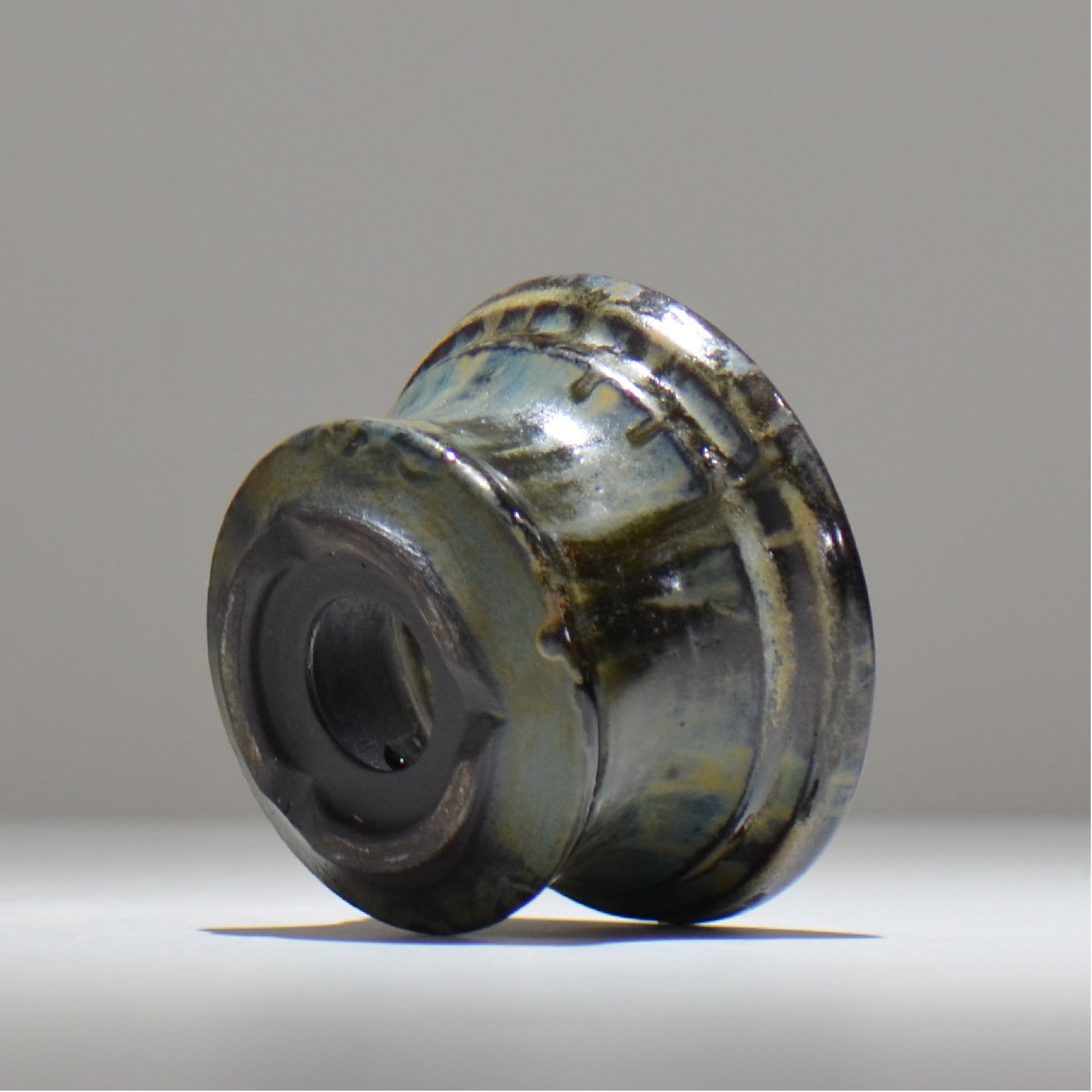 ヒノモトナツミ / 鈍-にび- / hn01_29nibi_s /  約 φ11.8cm / 植木鉢