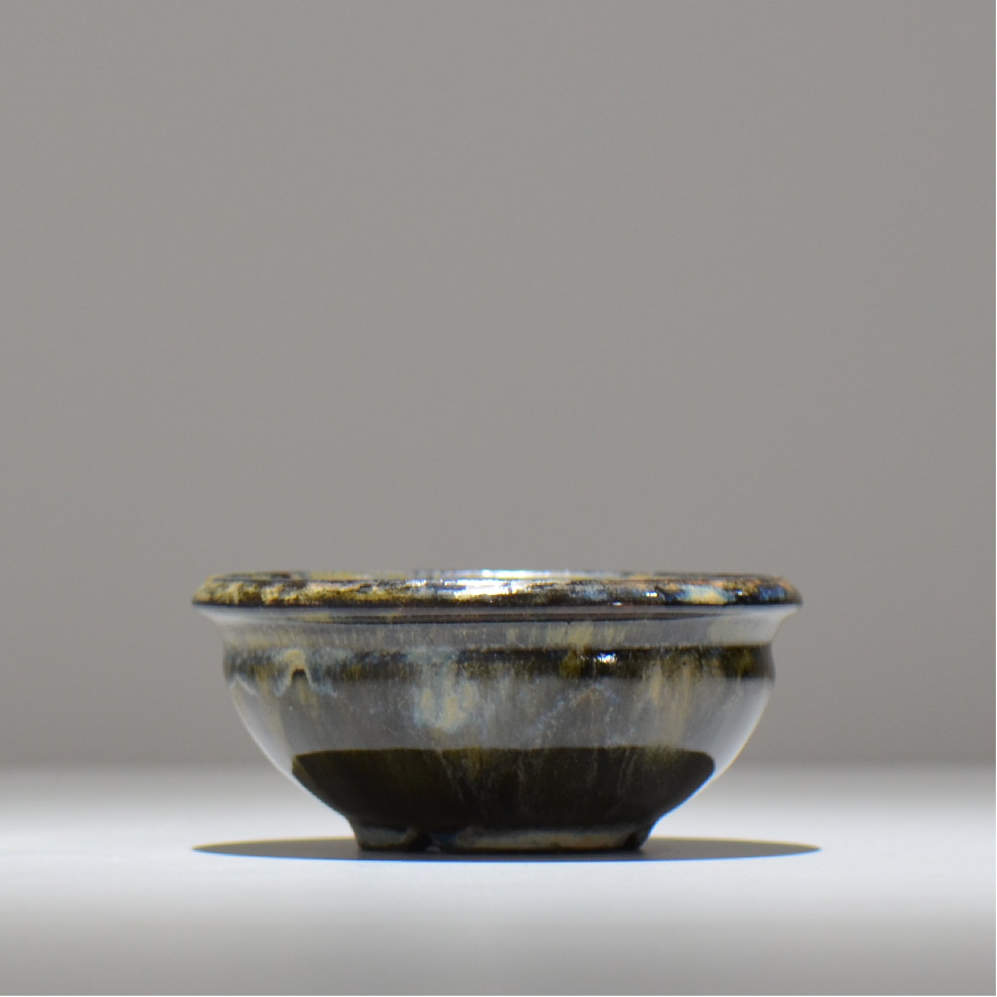ヒノモトナツミ / 鈍-にび- / hn01_30nibi_m /  約 φ13.5cm / 植木鉢