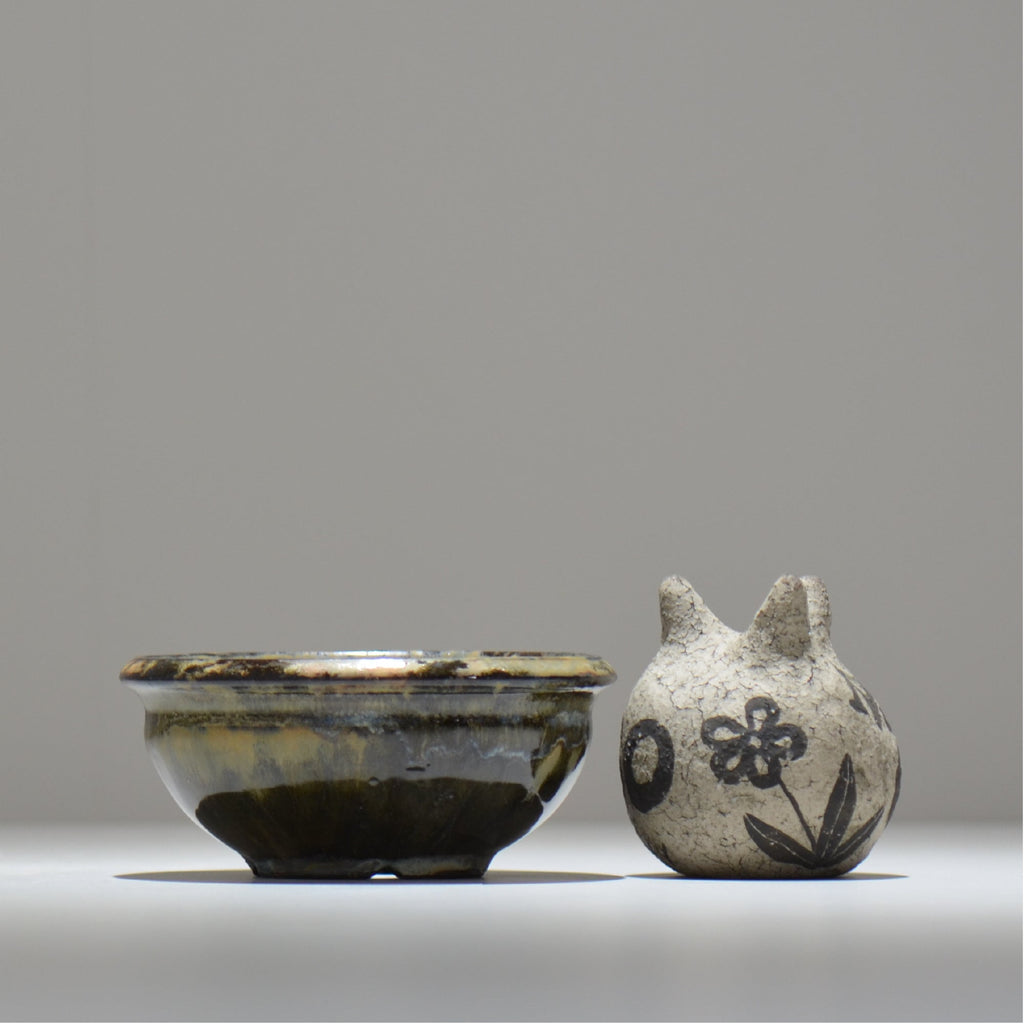 ヒノモトナツミ / 鈍-にび- / hn01_30nibi_m /  約 φ13.5cm / 植木鉢