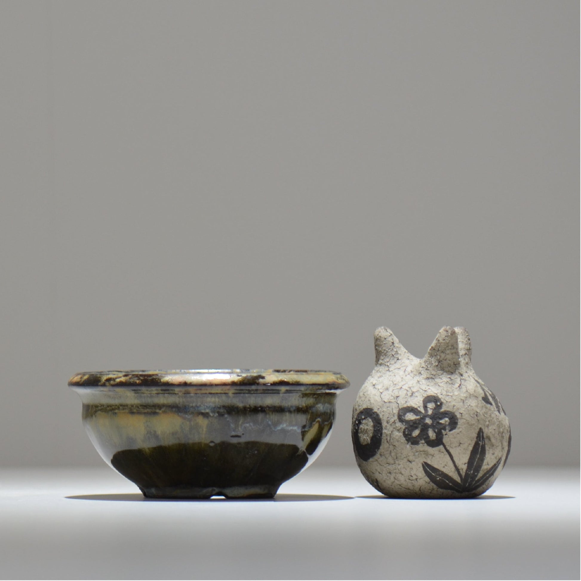 ヒノモトナツミ / 鈍-にび- / hn01_30nibi_m /  約 φ13.5cm / 植木鉢