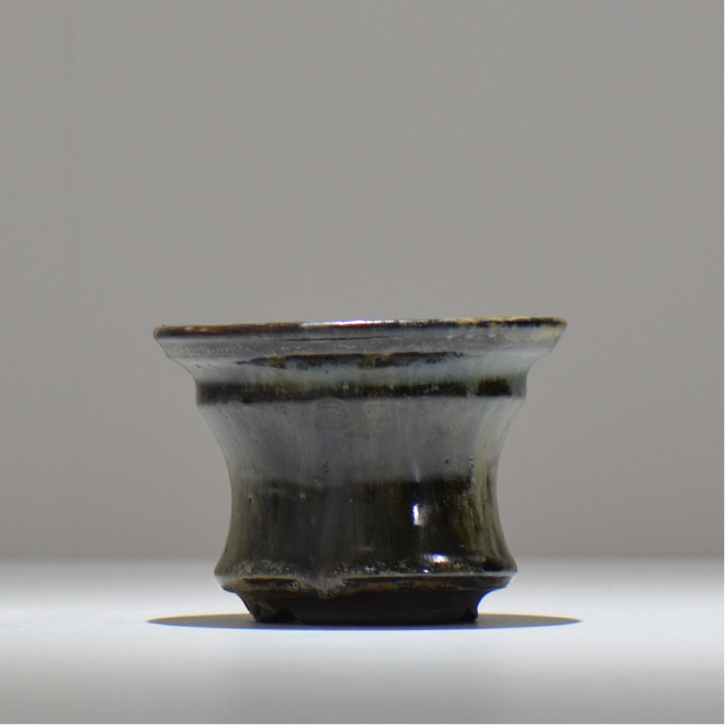 ヒノモトナツミ / 鈍-にび- / hn01_32nibi_m /  約 φ12.3cm / 植木鉢