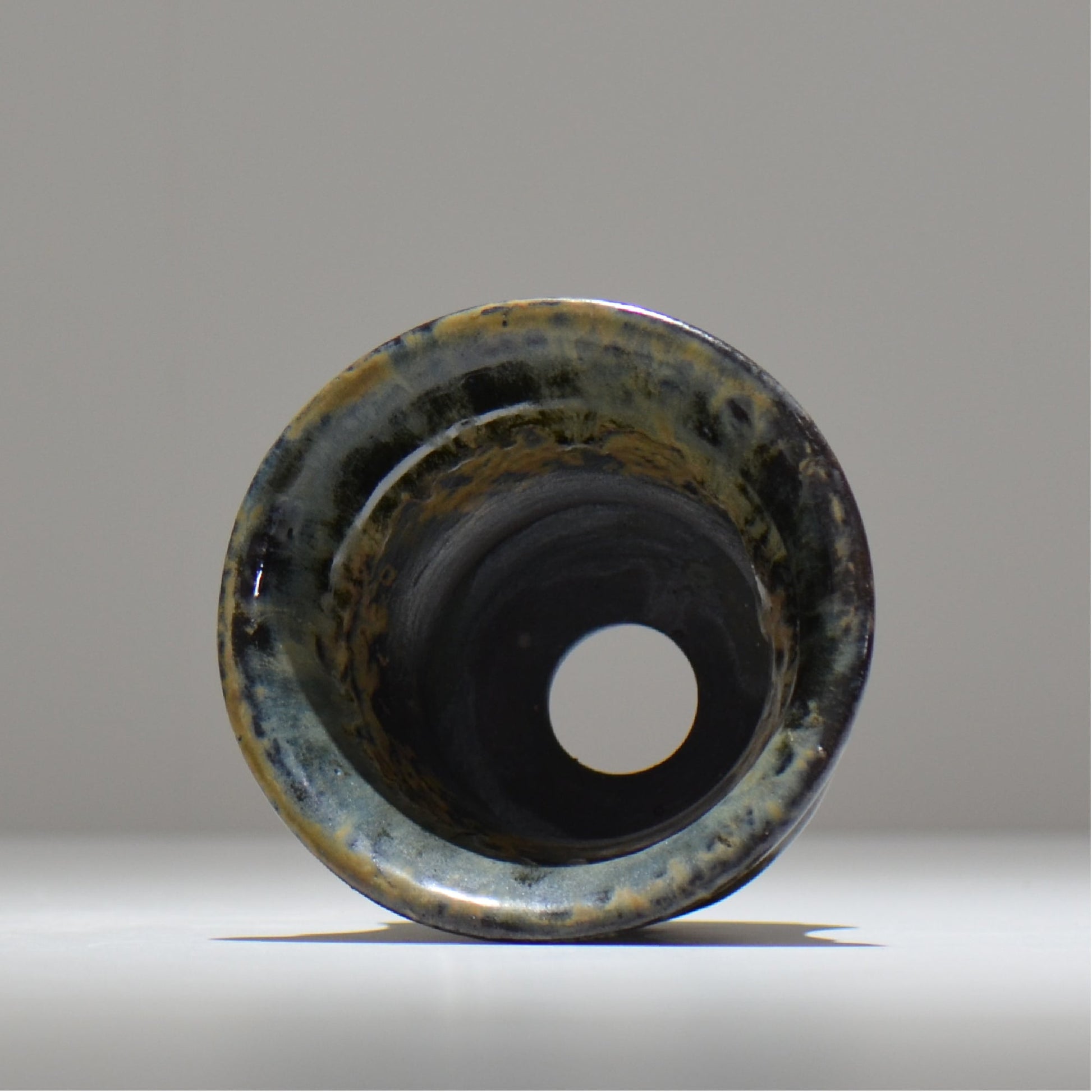 ヒノモトナツミ / 鈍-にび- / hn01_32nibi_m /  約 φ12.3cm / 植木鉢