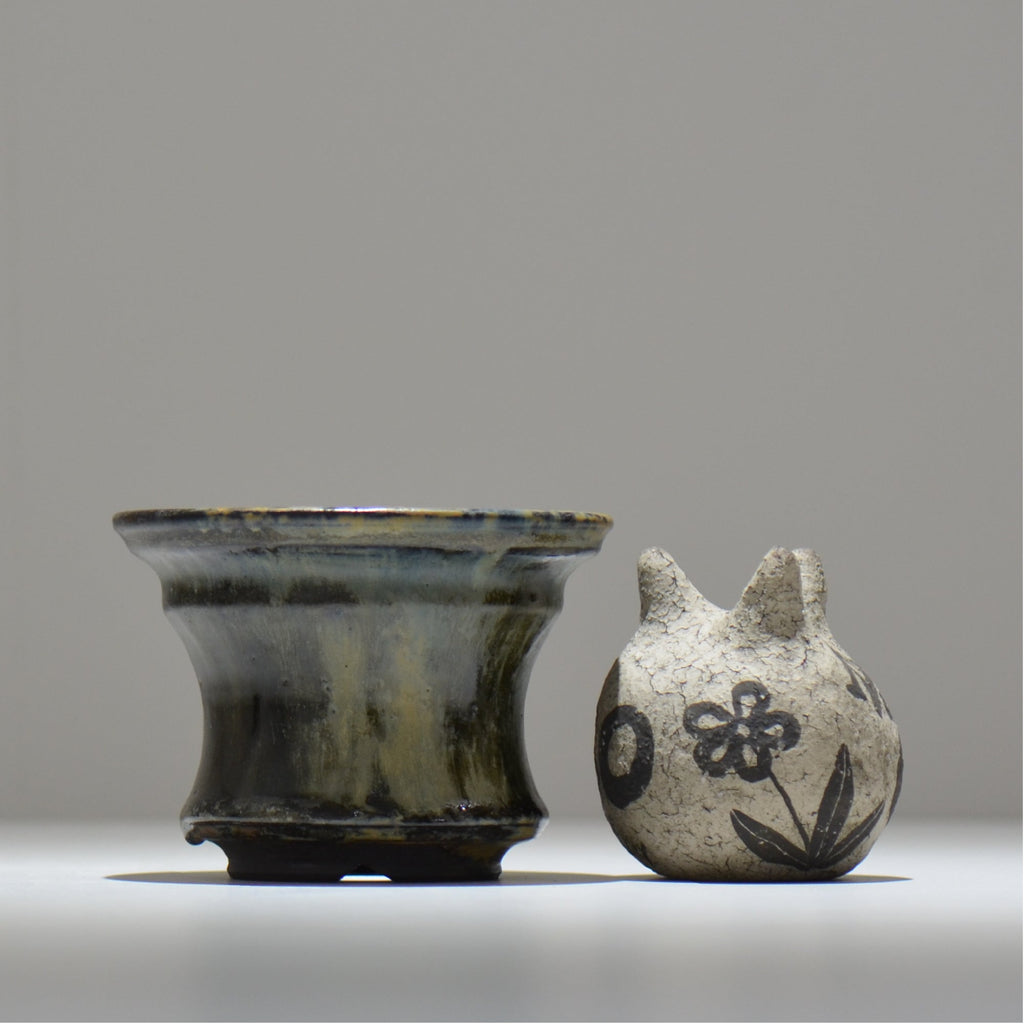 ヒノモトナツミ / 鈍-にび- / hn01_32nibi_m /  約 φ12.3cm / 植木鉢