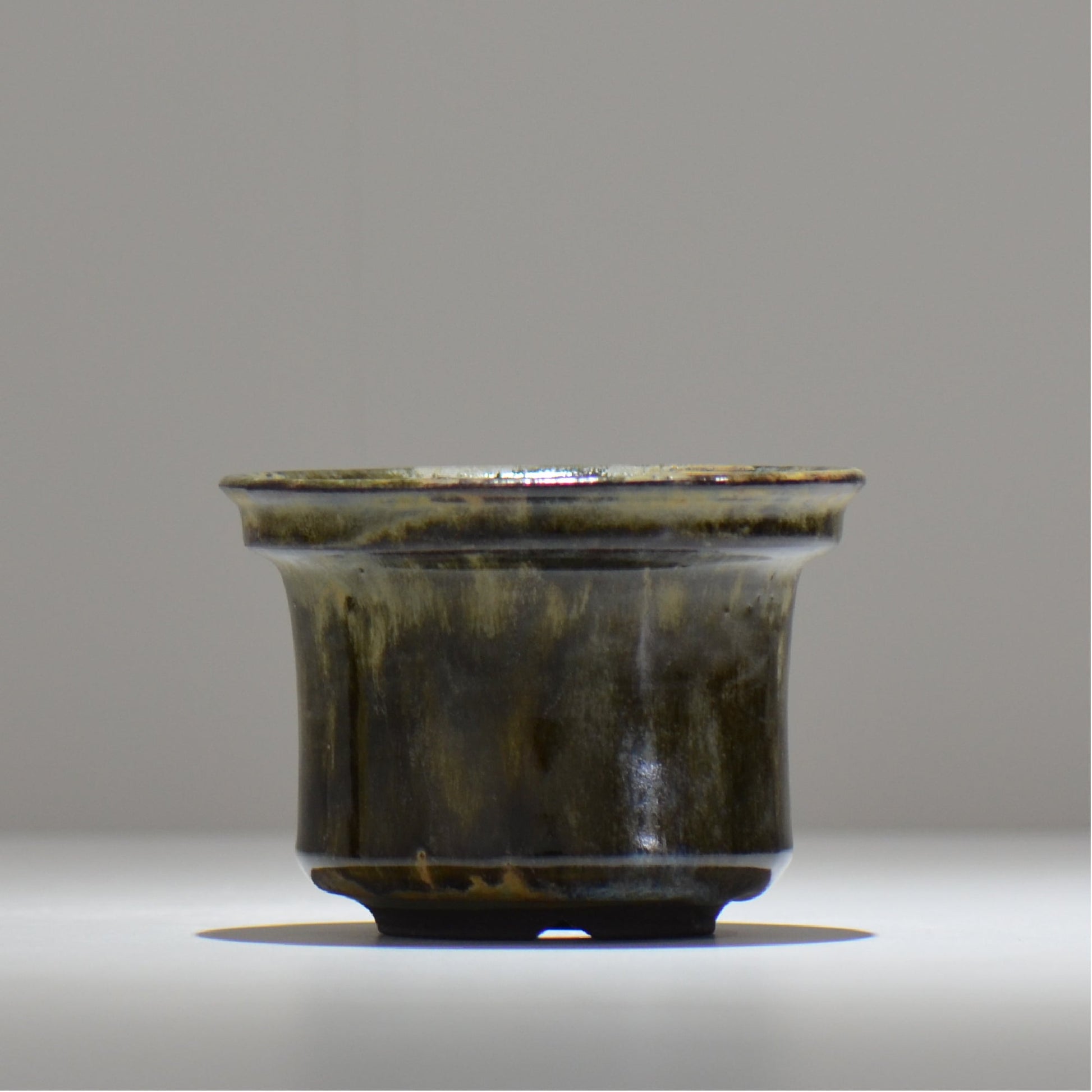 ヒノモトナツミ / 鈍-にび- / hn01_33nibi_m /  約 φ12.7cm / 植木鉢