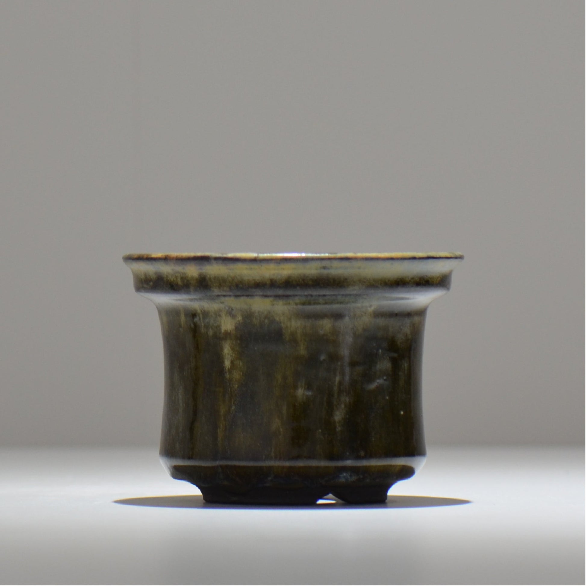 ヒノモトナツミ / 鈍-にび- / hn01_33nibi_m /  約 φ12.7cm / 植木鉢