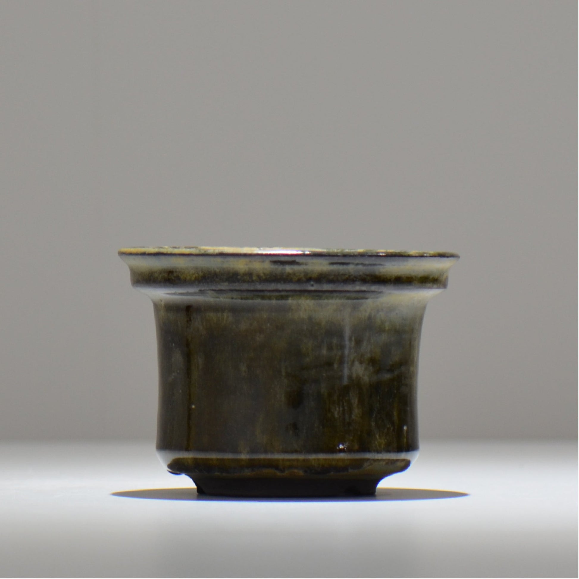 ヒノモトナツミ / 鈍-にび- / hn01_33nibi_m /  約 φ12.7cm / 植木鉢