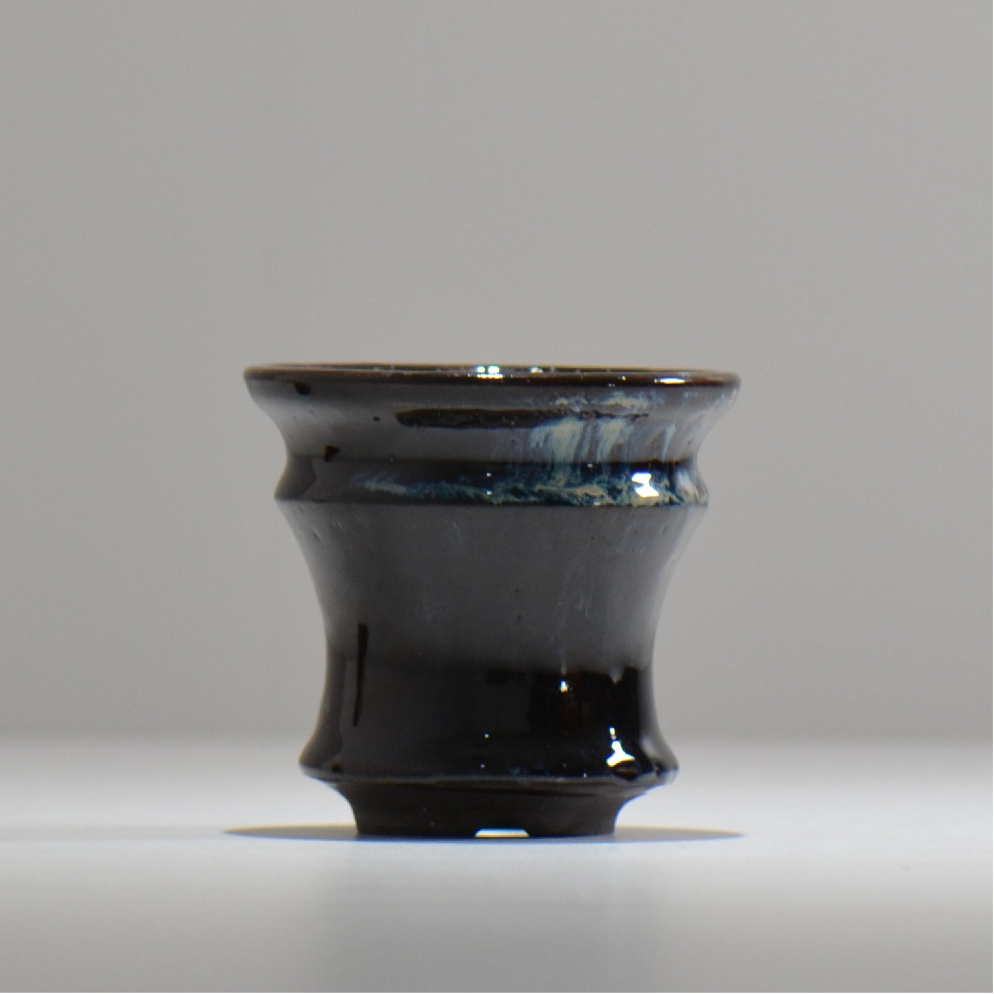 ヒノモトナツミ / 縁-ふち- / hn01_10fuchi_xs /  約 φ8.8cm / 植木鉢