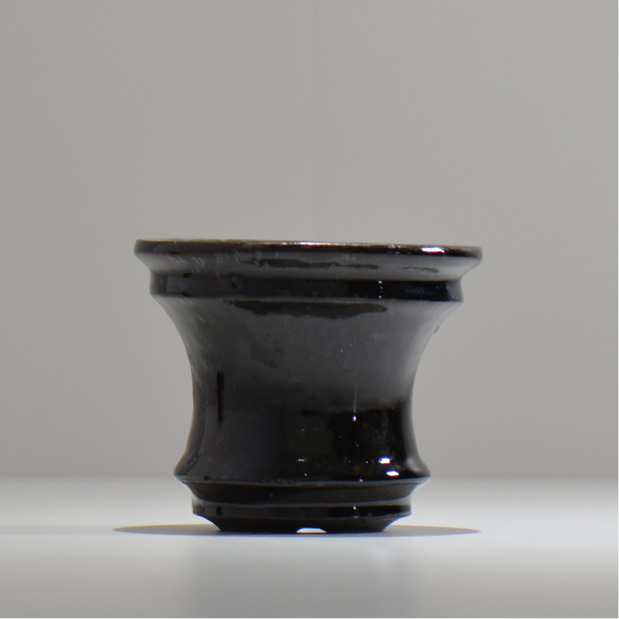 ヒノモトナツミ / 縁-ふち- / hn01_16fuchi_s /  約 φ11cm / 植木鉢