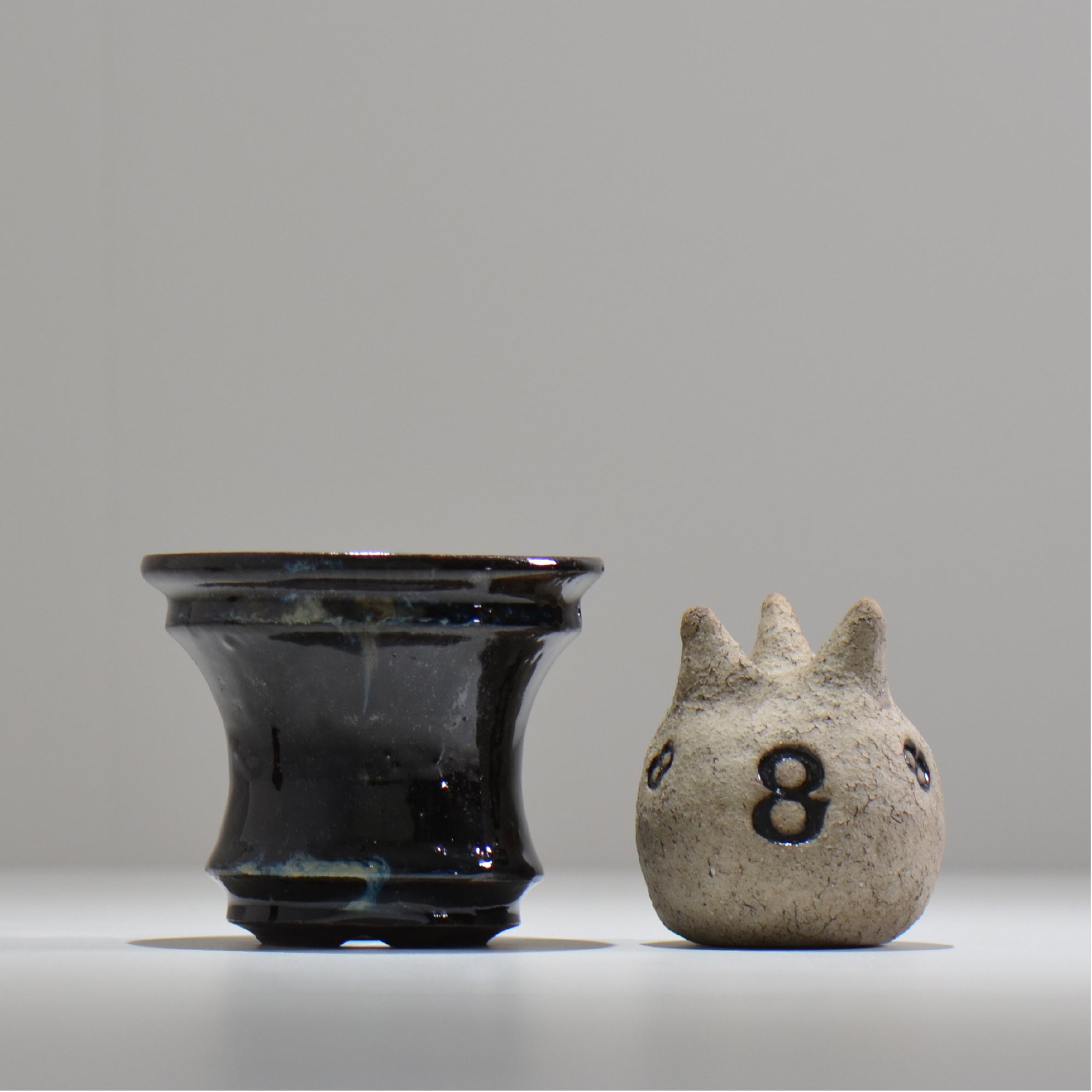 ヒノモトナツミ / 縁-ふち- / hn01_16fuchi_s /  約 φ11cm / 植木鉢