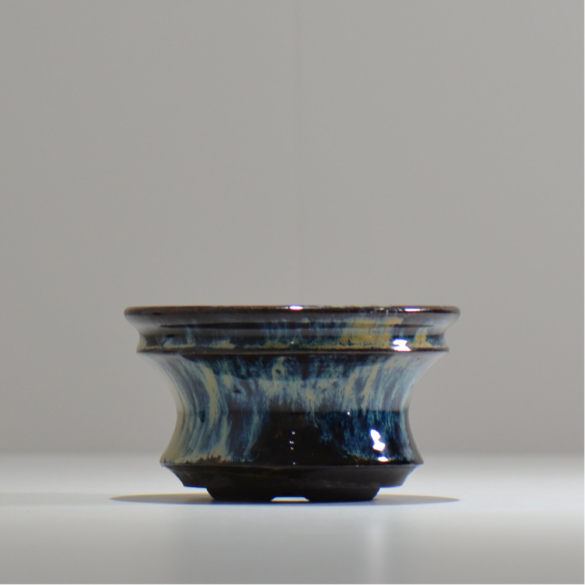 ヒノモトナツミ / 縁-ふち- / hn01_18fuchi_m /  約 φ12.3cm / 植木鉢