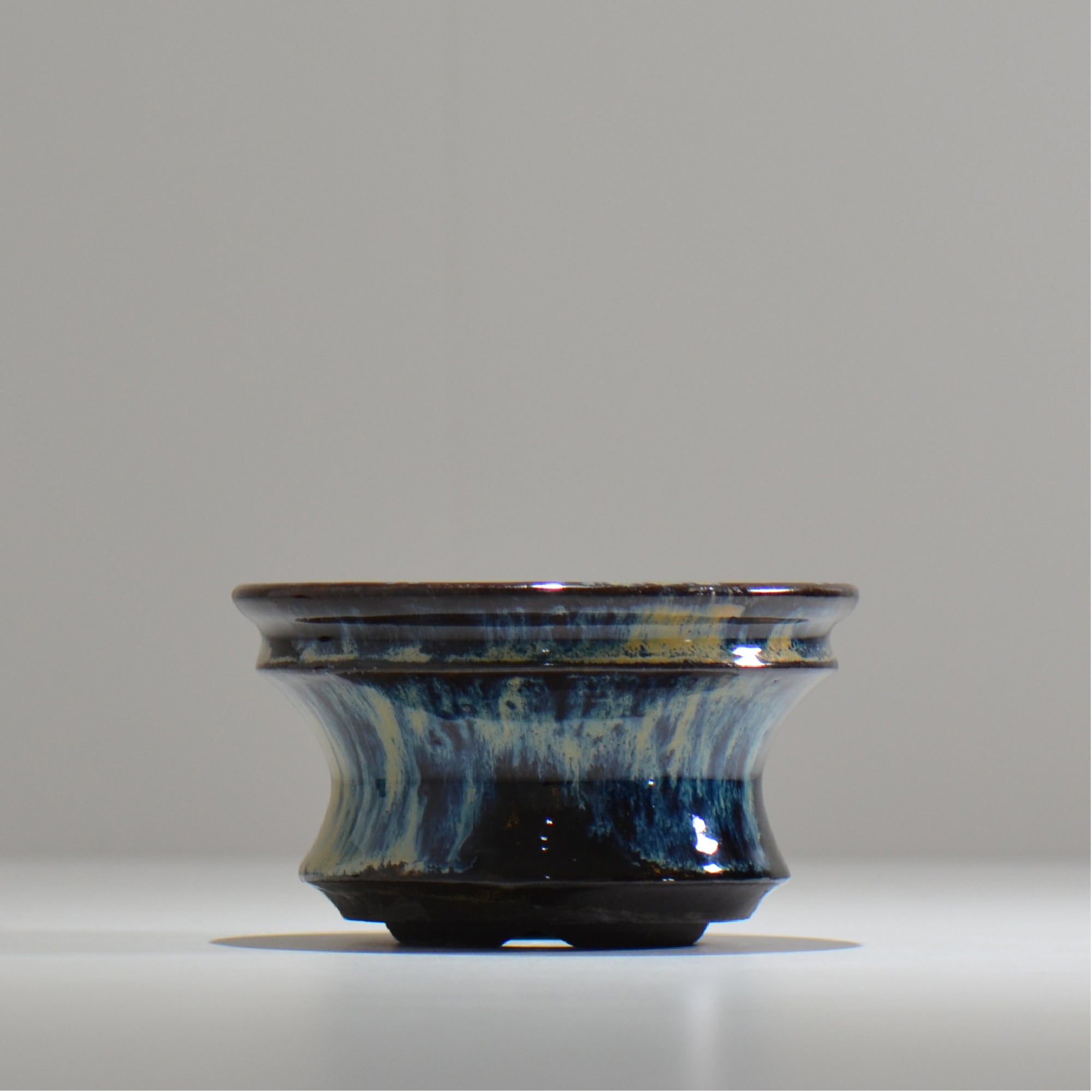 ヒノモトナツミ / 縁-ふち- / hn01_18fuchi_m /  約 φ12.3cm / 植木鉢