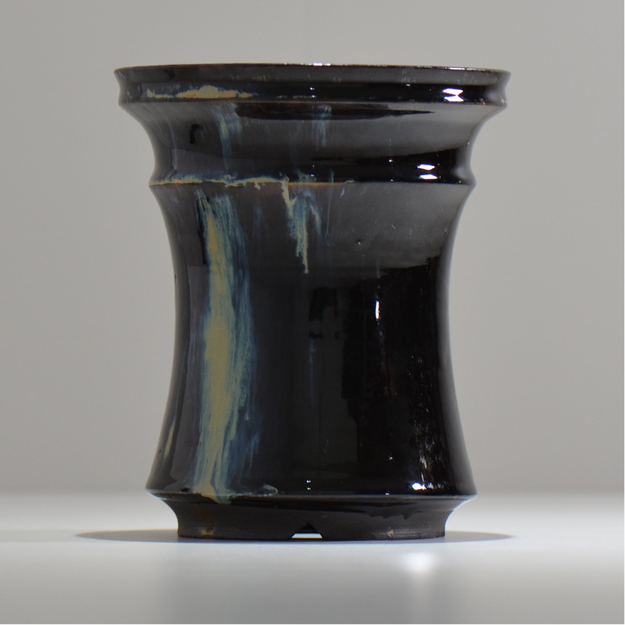 ヒノモトナツミ / 縁-ふち- / hn01_20fuchi_m /  約 φ15cm / 植木鉢