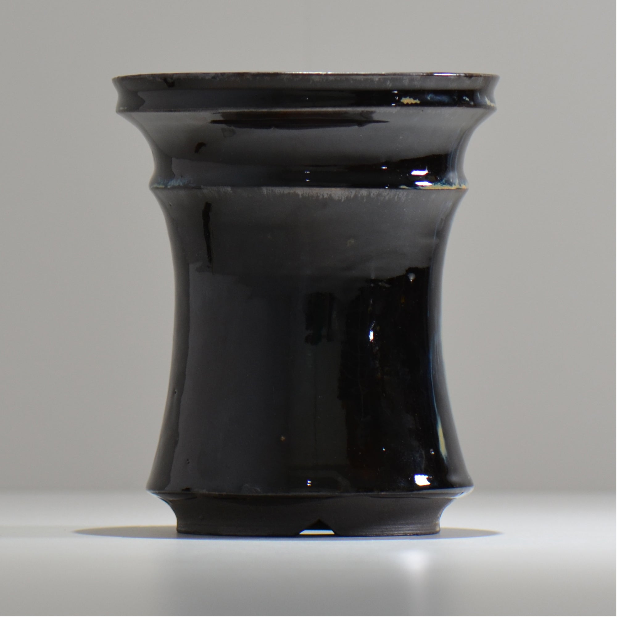 ヒノモトナツミ / 縁-ふち- / hn01_20fuchi_m /  約 φ15cm / 植木鉢