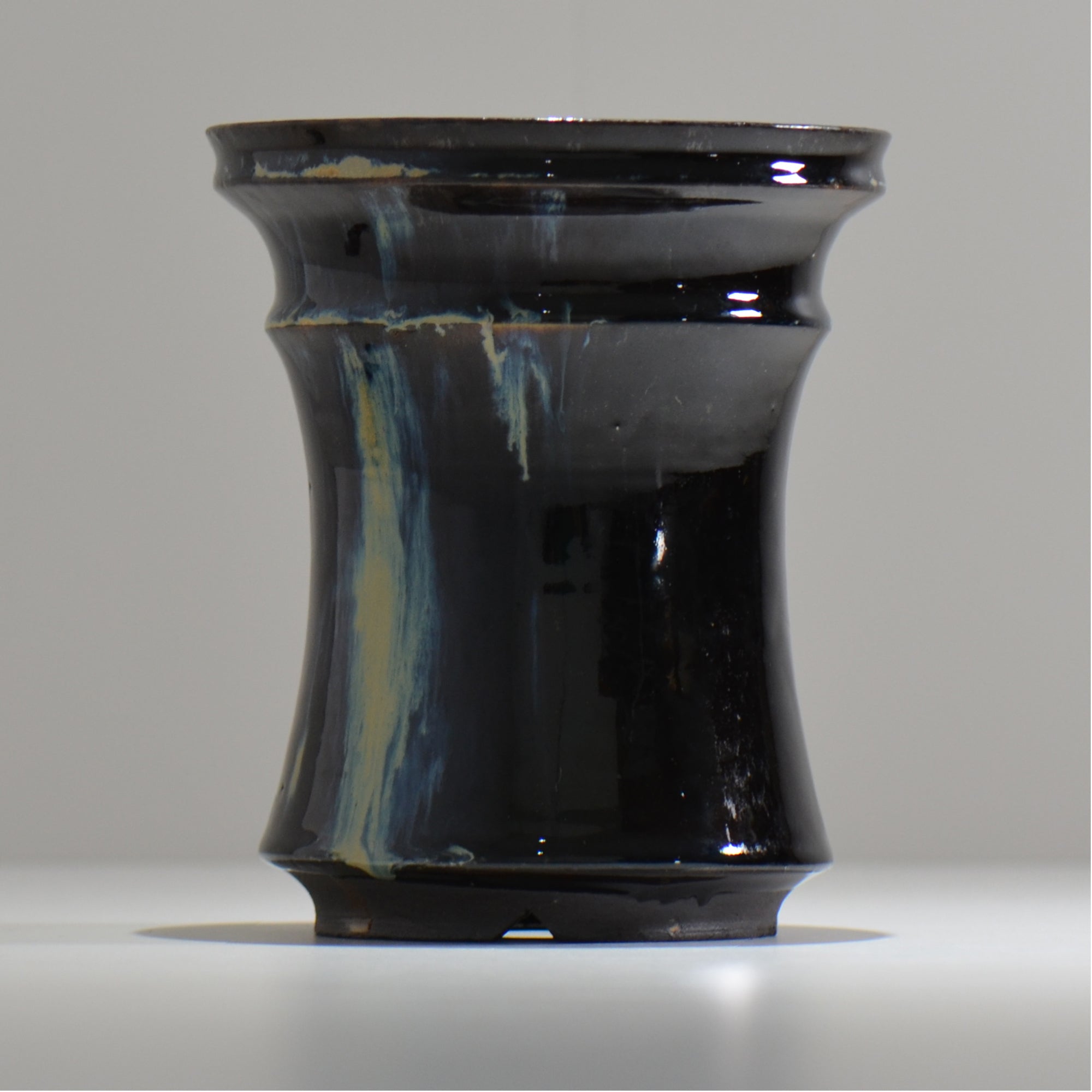 ヒノモトナツミ / 縁-ふち- / hn01_20fuchi_m /  約 φ15cm / 植木鉢