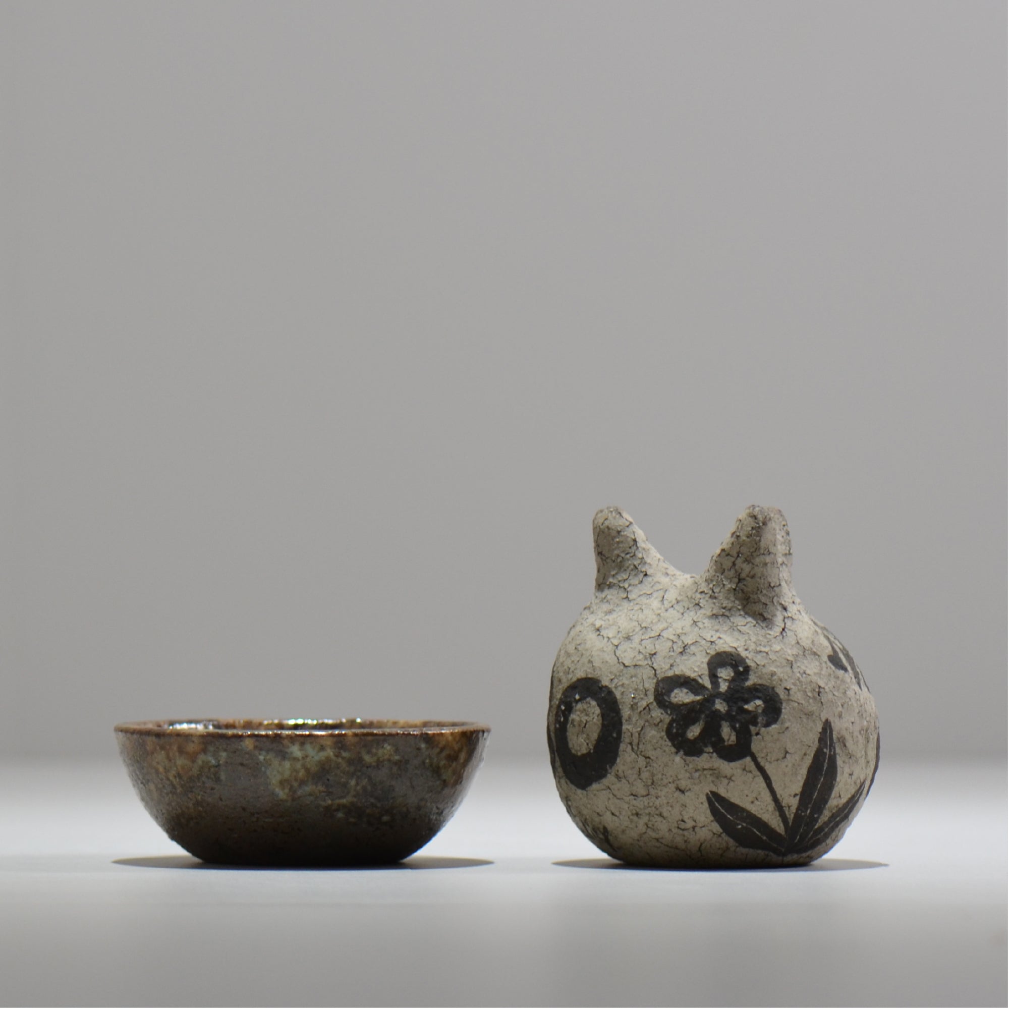 ヒノモトナツミ / 鈍-にび- / hn01_03nibi_xs /  約 φ8.5cm / 苔玉皿