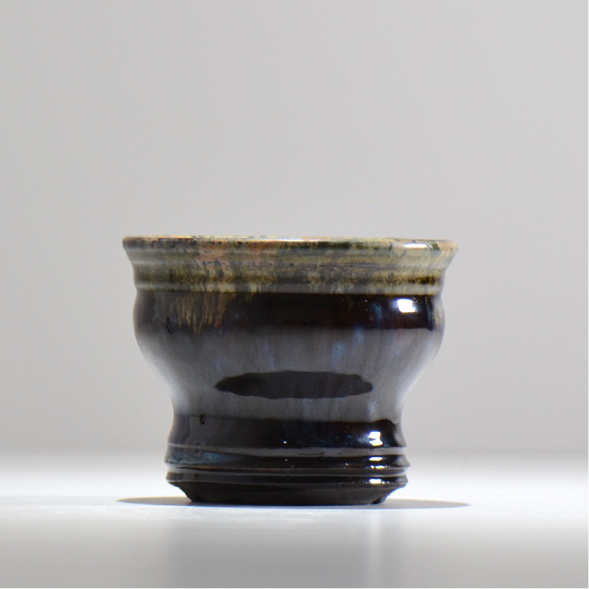 ヒノモトナツミ / 縁-ふち- / hn02_fc07_s / 約φ11.5cm / 植木鉢