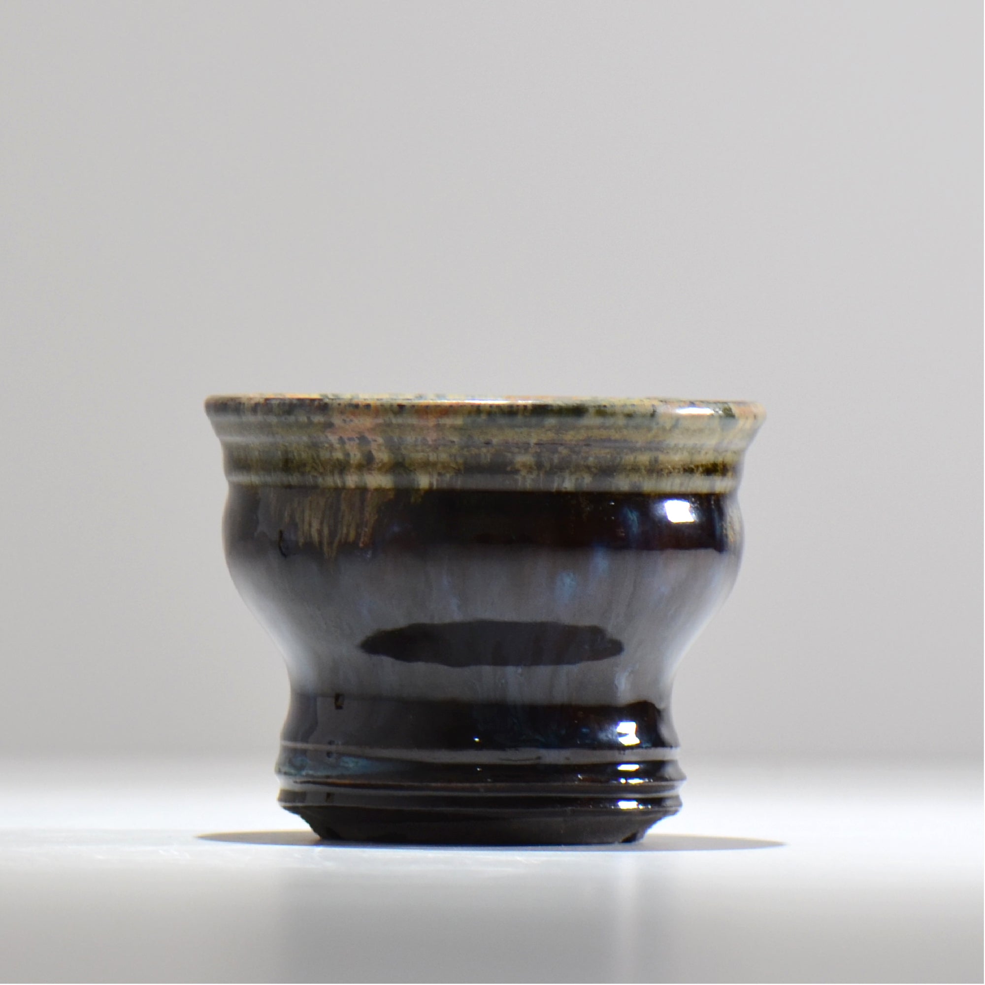 ヒノモトナツミ / 縁-ふち- / hn02_fc07_s / 約φ11.5cm / 植木鉢