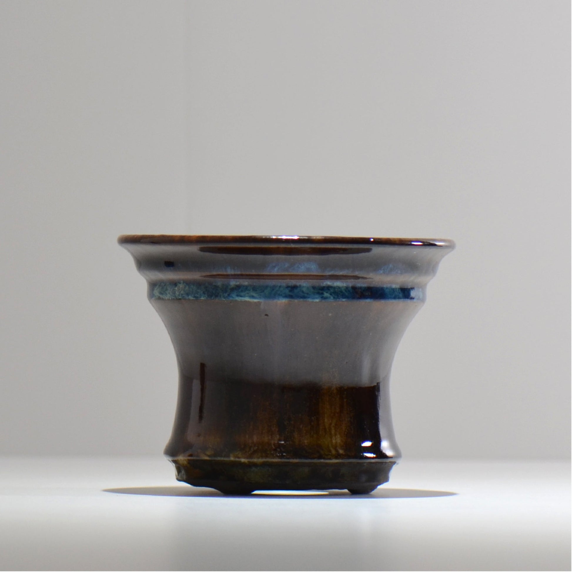 ヒノモトナツミ / 縁-ふち- / hn02_fc08_m / 約φ12.7cm / 植木鉢