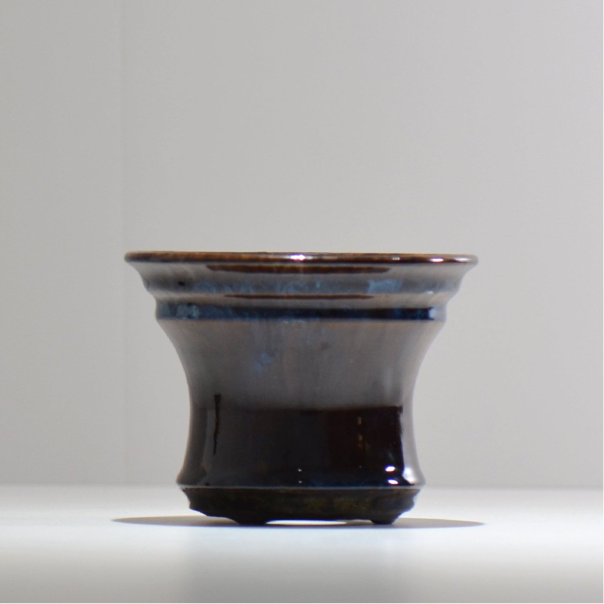 ヒノモトナツミ / 縁-ふち- / hn02_fc08_m / 約φ12.7cm / 植木鉢