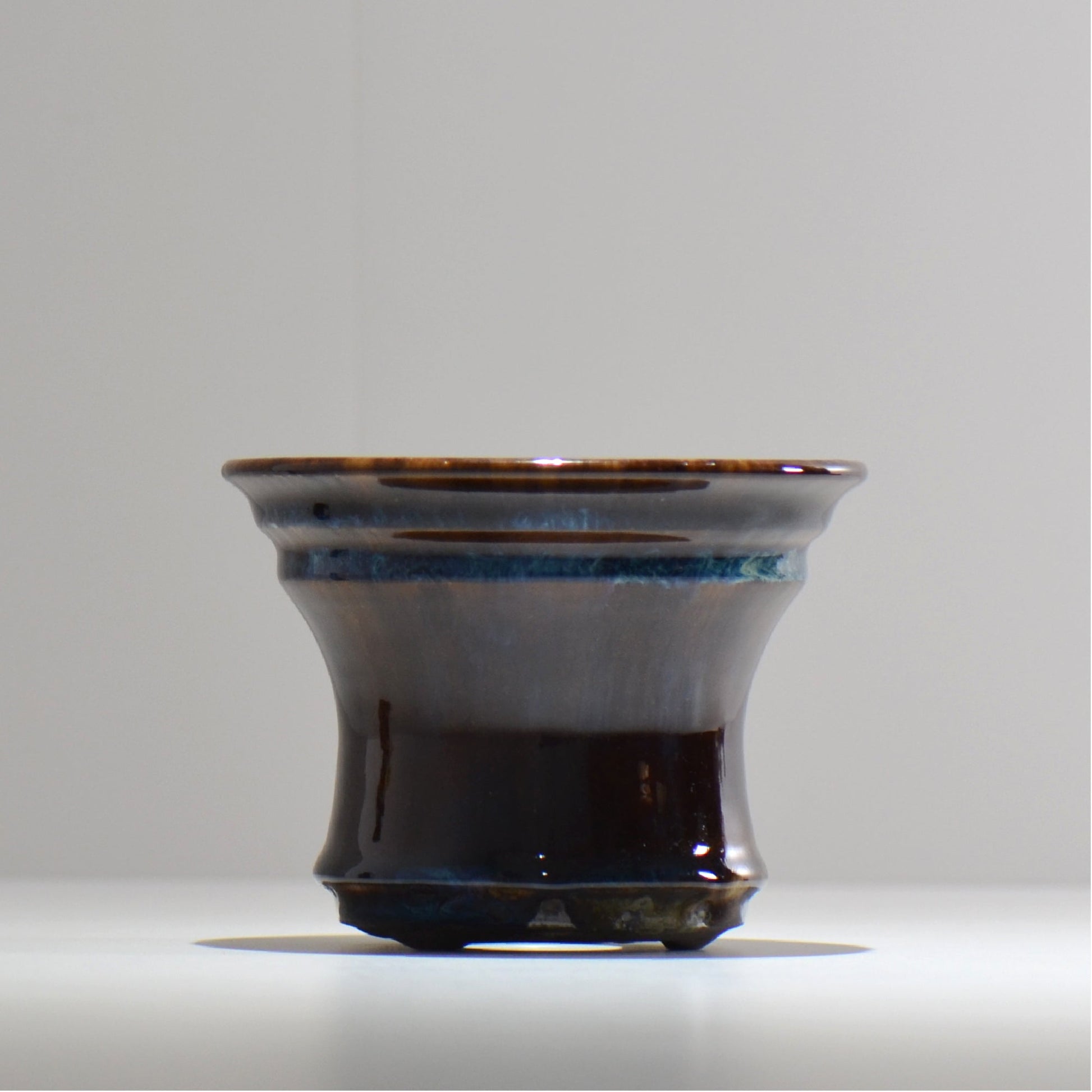 ヒノモトナツミ / 縁-ふち- / hn02_fc08_m / 約φ12.7cm / 植木鉢