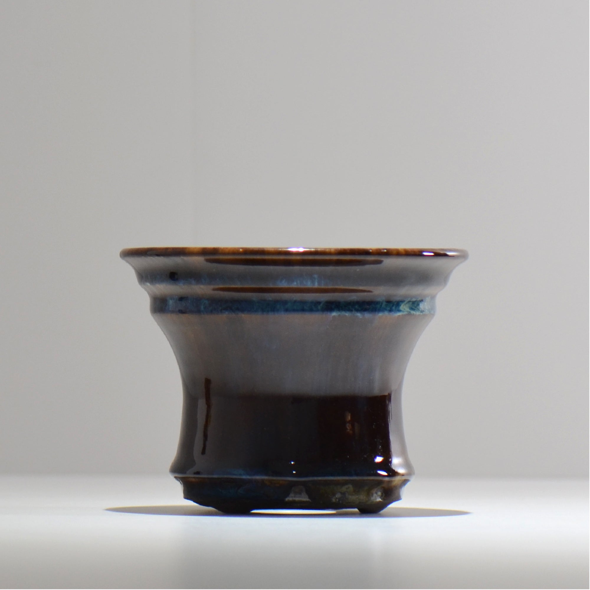 ヒノモトナツミ / 縁-ふち- / hn02_fc08_m / 約φ12.7cm / 植木鉢