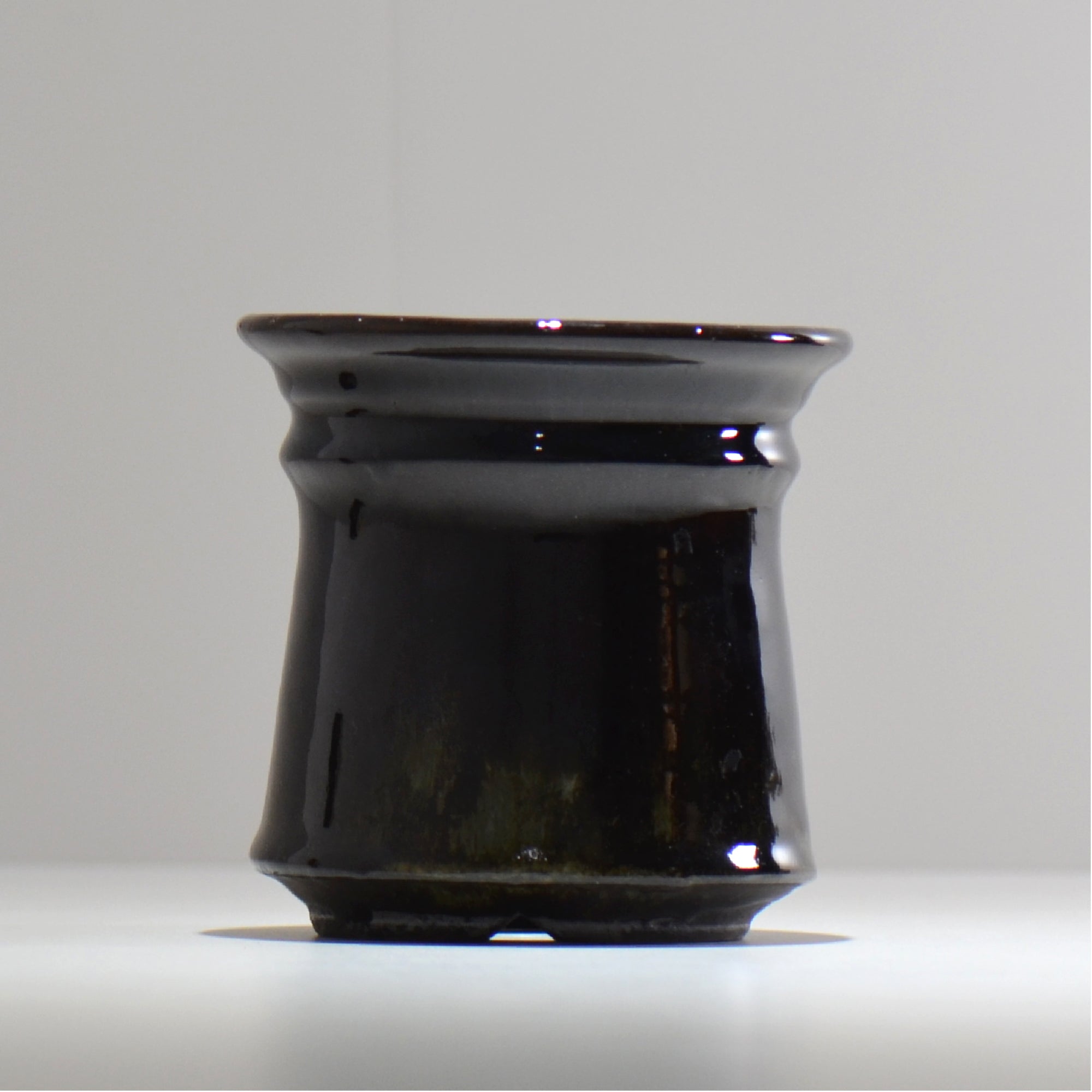 塊根植物・観葉植物の植木鉢専門店 「HACHILABO - ハチラボ- 」