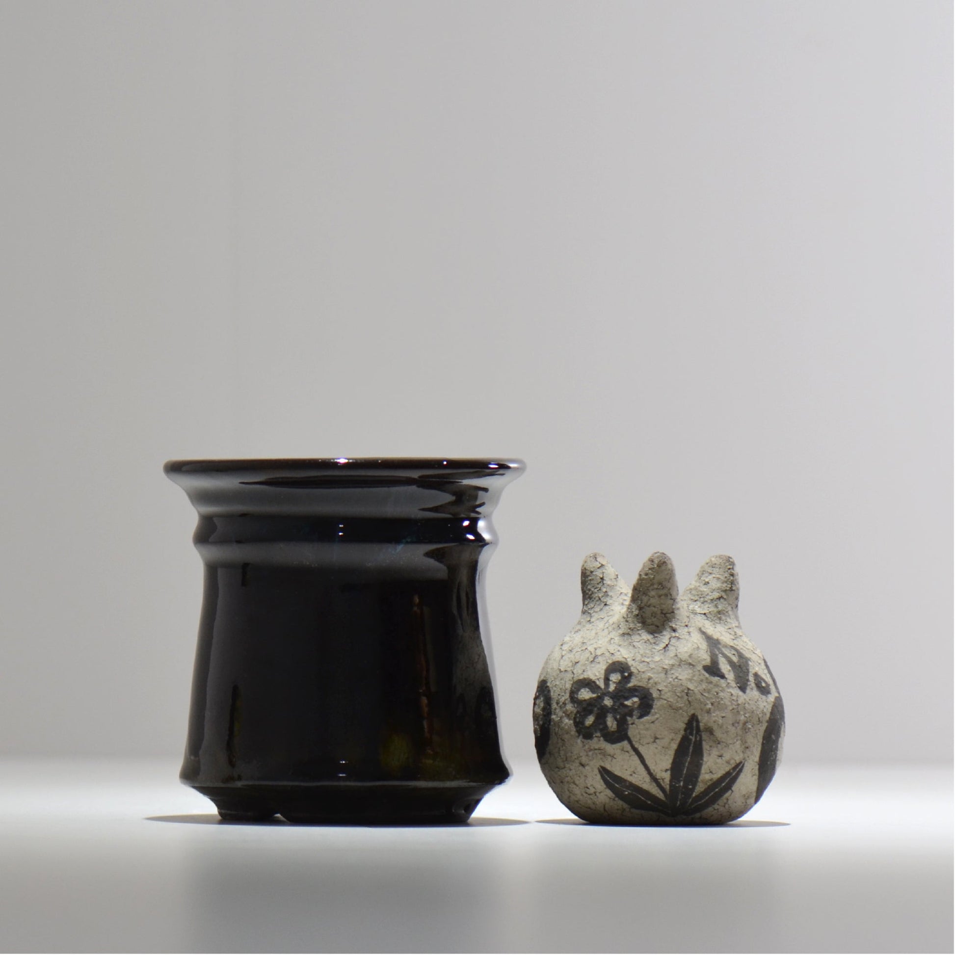 ヒノモトナツミ / 縁-ふち- / hn02_fc09_s / 約φ11cm / 植木鉢