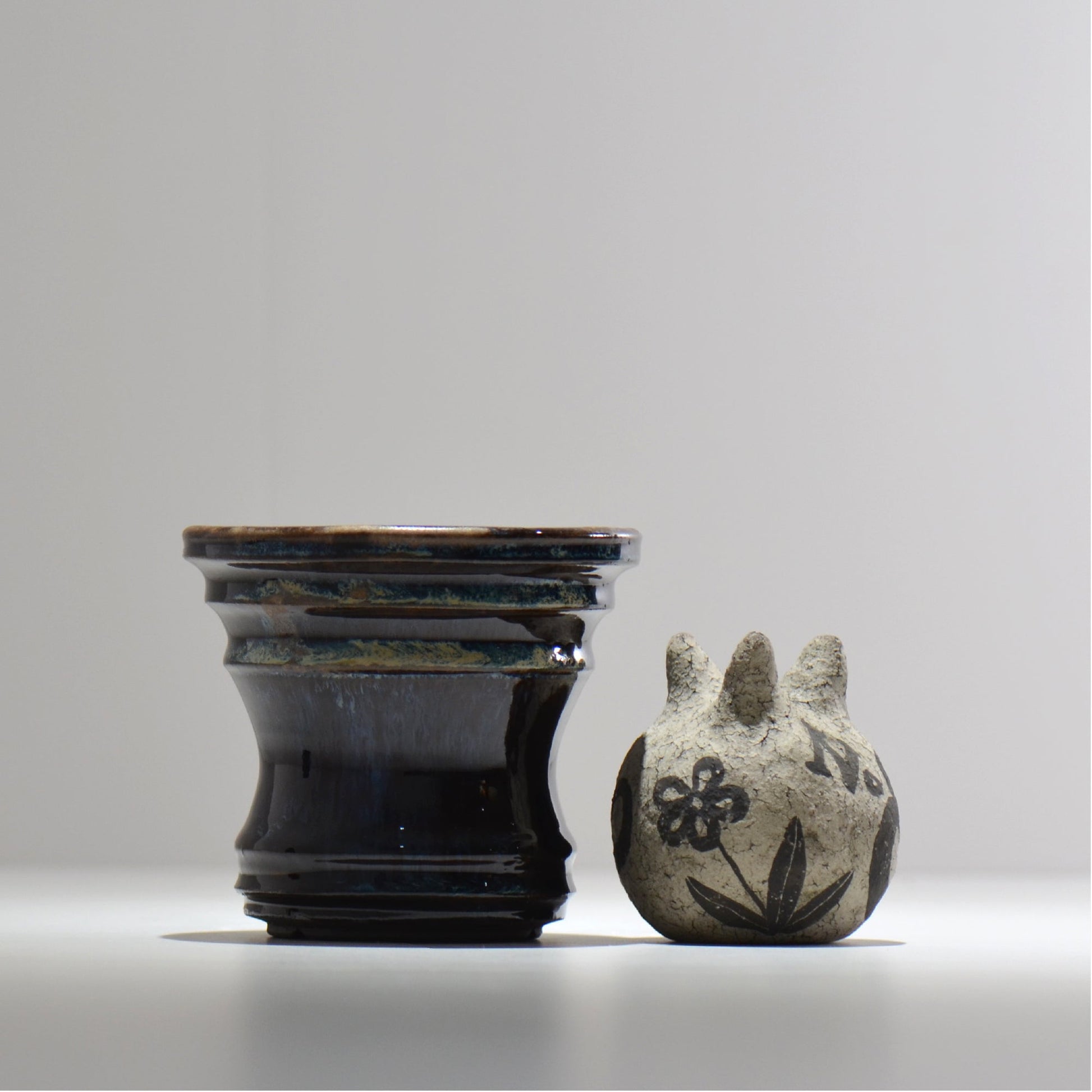 ヒノモトナツミ / 縁-ふち- / hn02_fc12_m / 約φ12.2cm / 植木鉢