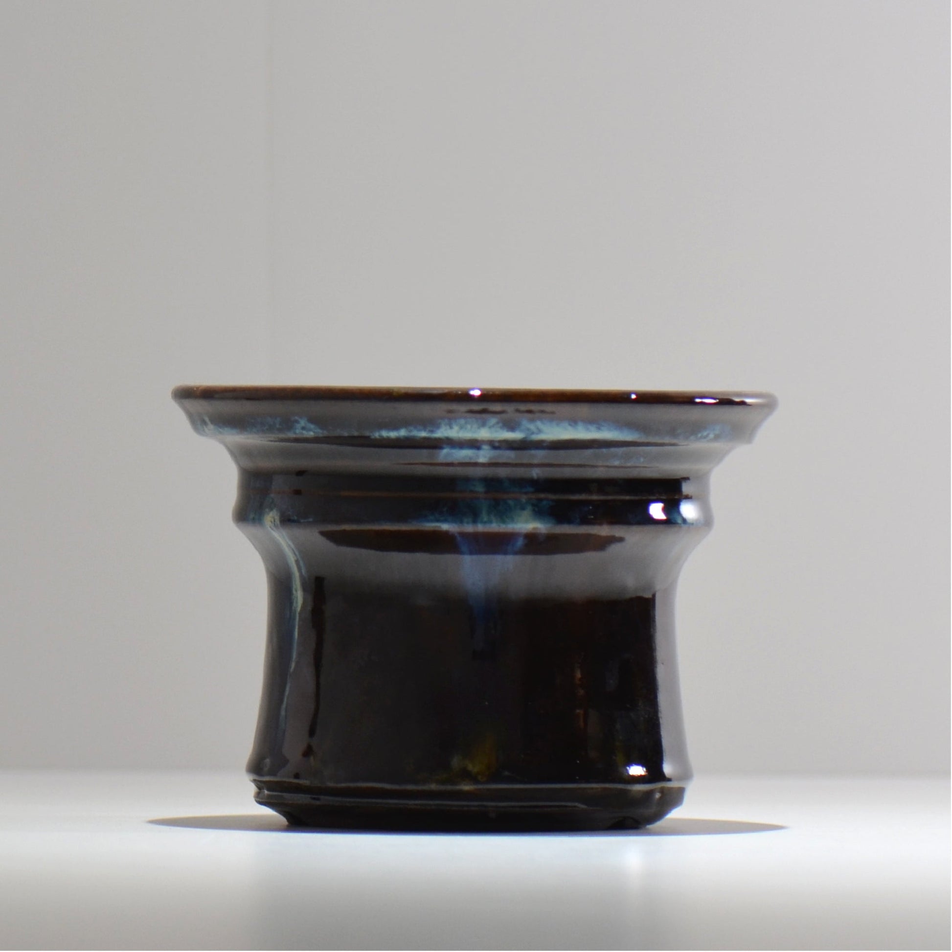 ヒノモトナツミ / 縁-ふち- / hn02_fc17_m / 約φ14.5cm / 植木鉢