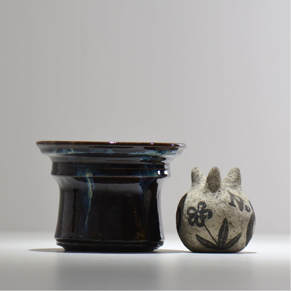 ヒノモトナツミ / 縁-ふち- / hn02_fc17_m / 約φ14.5cm / 植木鉢