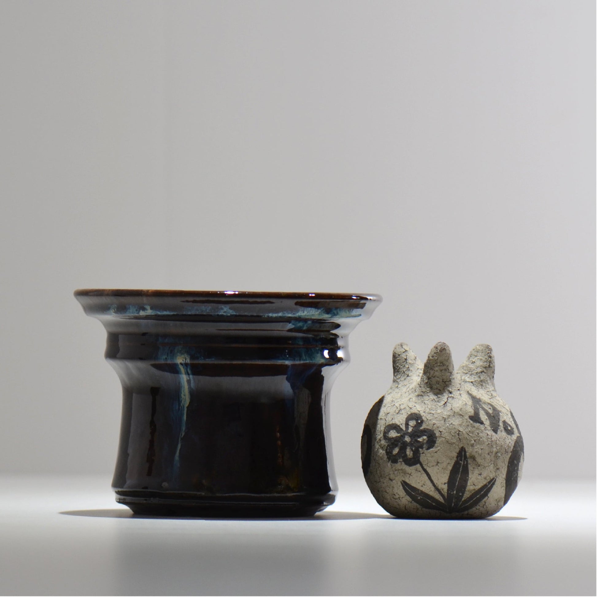ヒノモトナツミ / 縁-ふち- / hn02_fc17_m / 約φ14.5cm / 植木鉢
