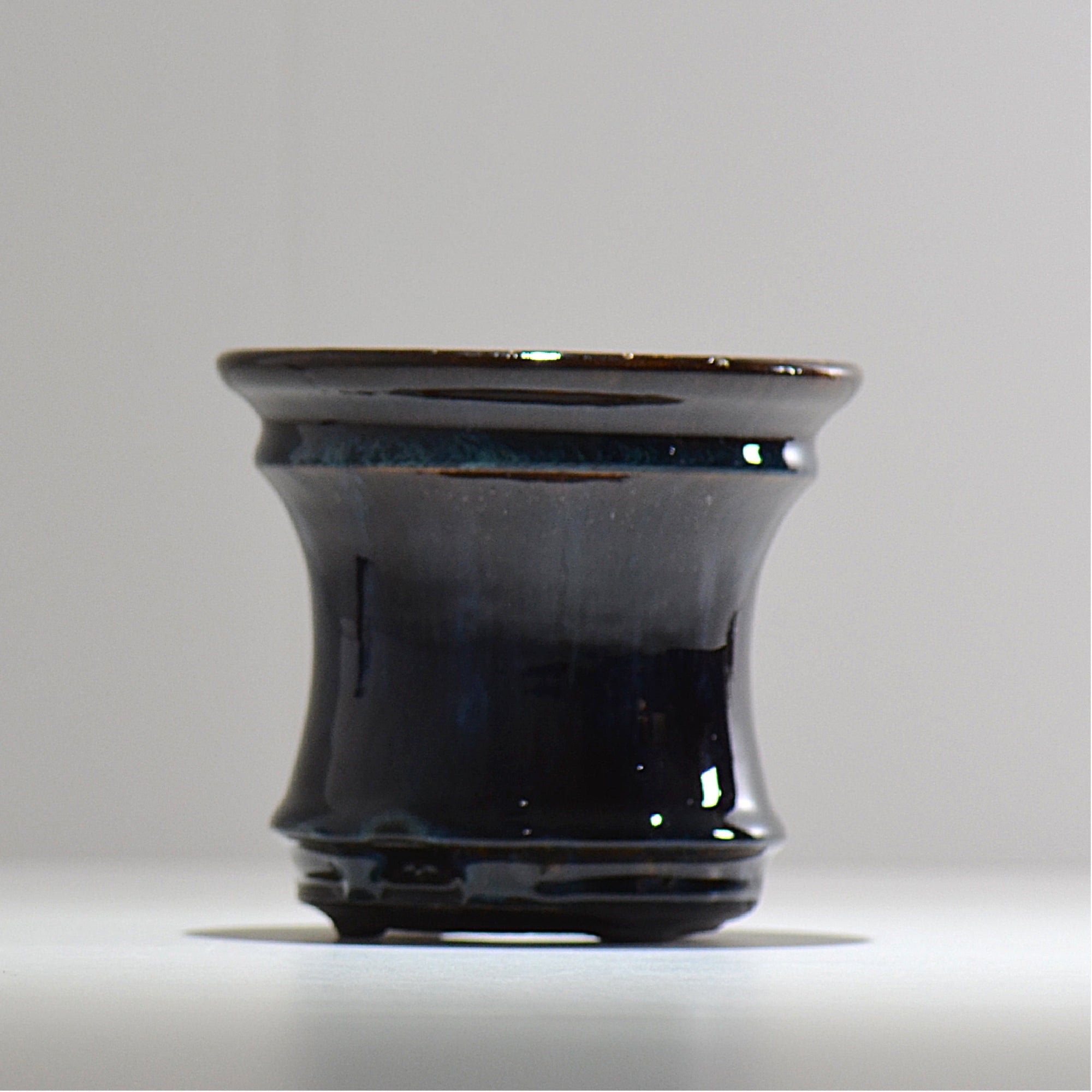 ヒノモトナツミ / 縁-ふち- / hn02_fc19_m/ 約φ12.6cm / 植木鉢