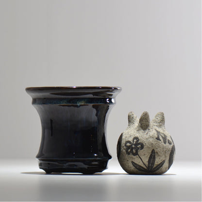 ヒノモトナツミ / 縁-ふち- / hn02_fc19_m/ 約φ12.6cm / 植木鉢