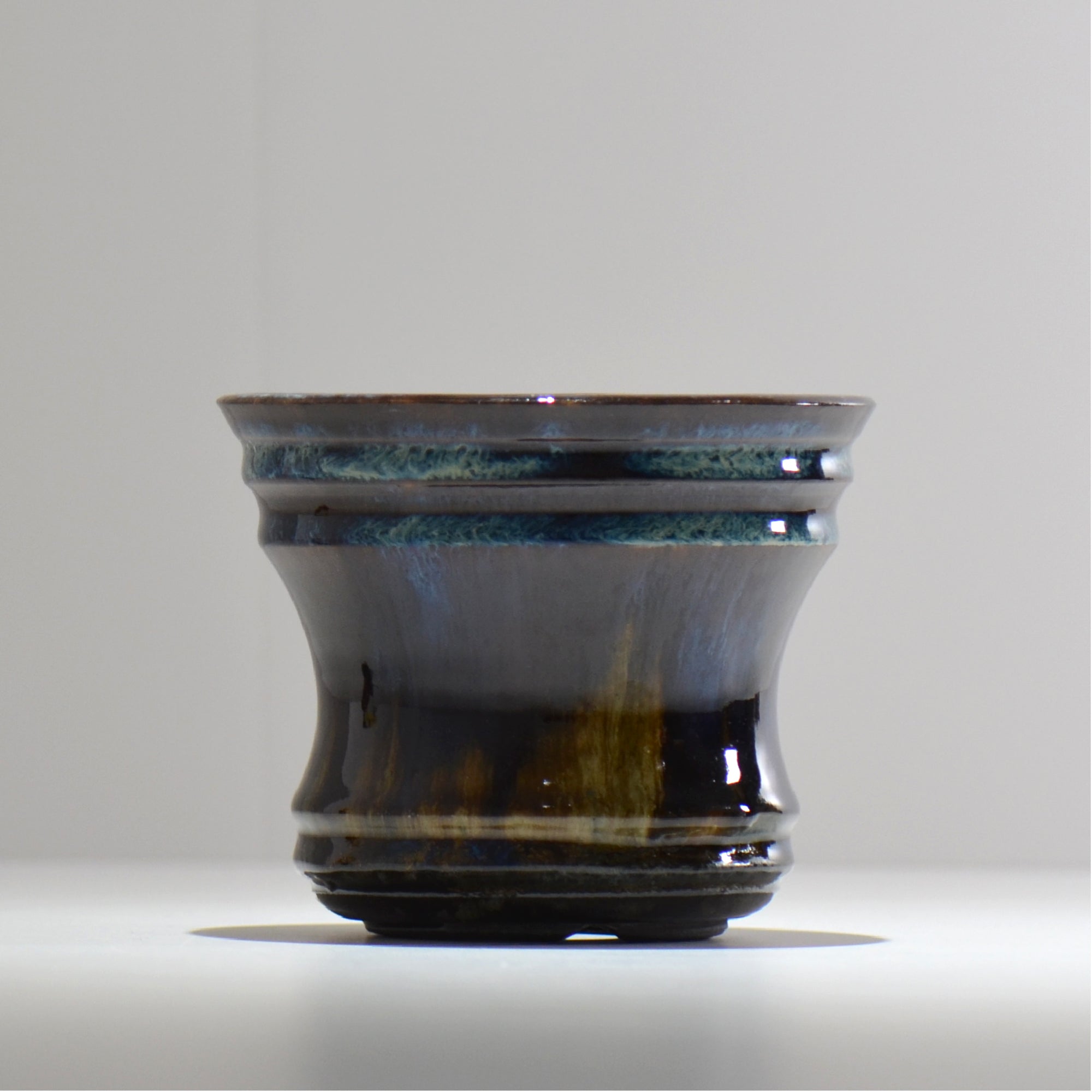 ヒノモトナツミ / 縁-ふち- / hn02_fc20_m / 約φ13.5cm / 植木鉢