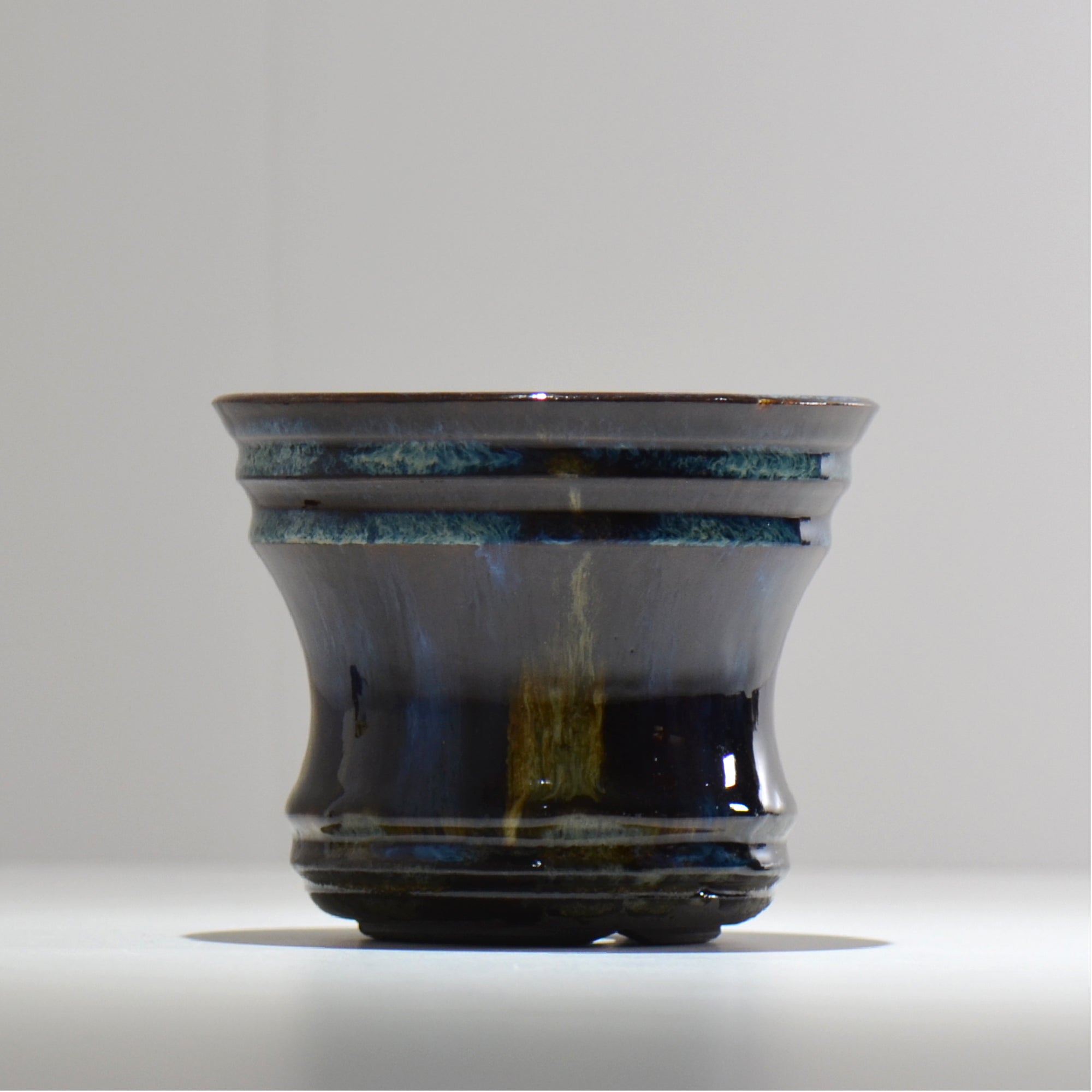 ヒノモトナツミ / 縁-ふち- / hn02_fc20_m / 約φ13.5cm / 植木鉢