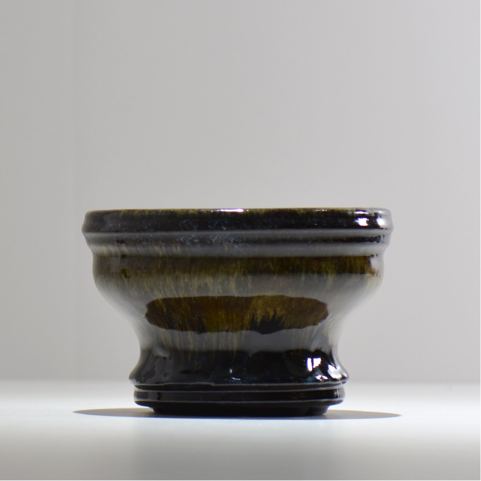 ヒノモトナツミ / 鈍-にび- / hn02_nb18_m / 約φ14.5cm / 植木鉢