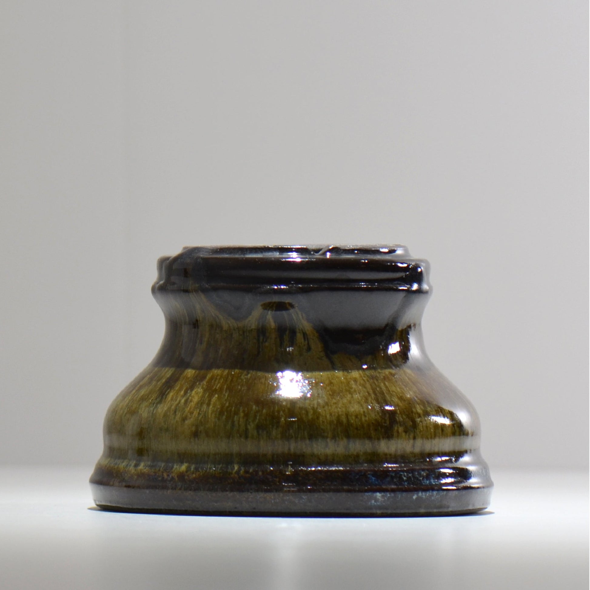 ヒノモトナツミ / 鈍-にび- / hn02_nb18_m / 約φ14.5cm / 植木鉢