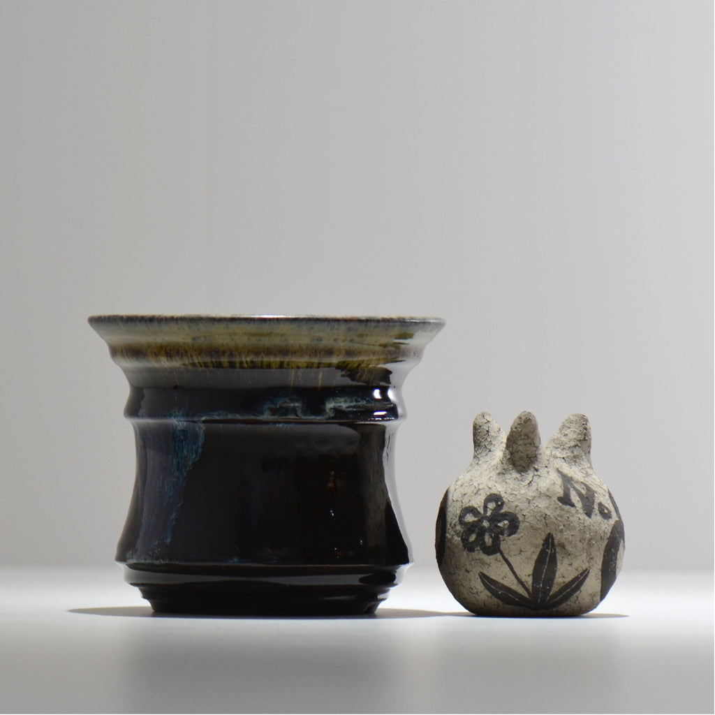 ヒノモトナツミ / 鈍-にび- / hn02_nb21_m / 約φ14.5cm / 植木鉢