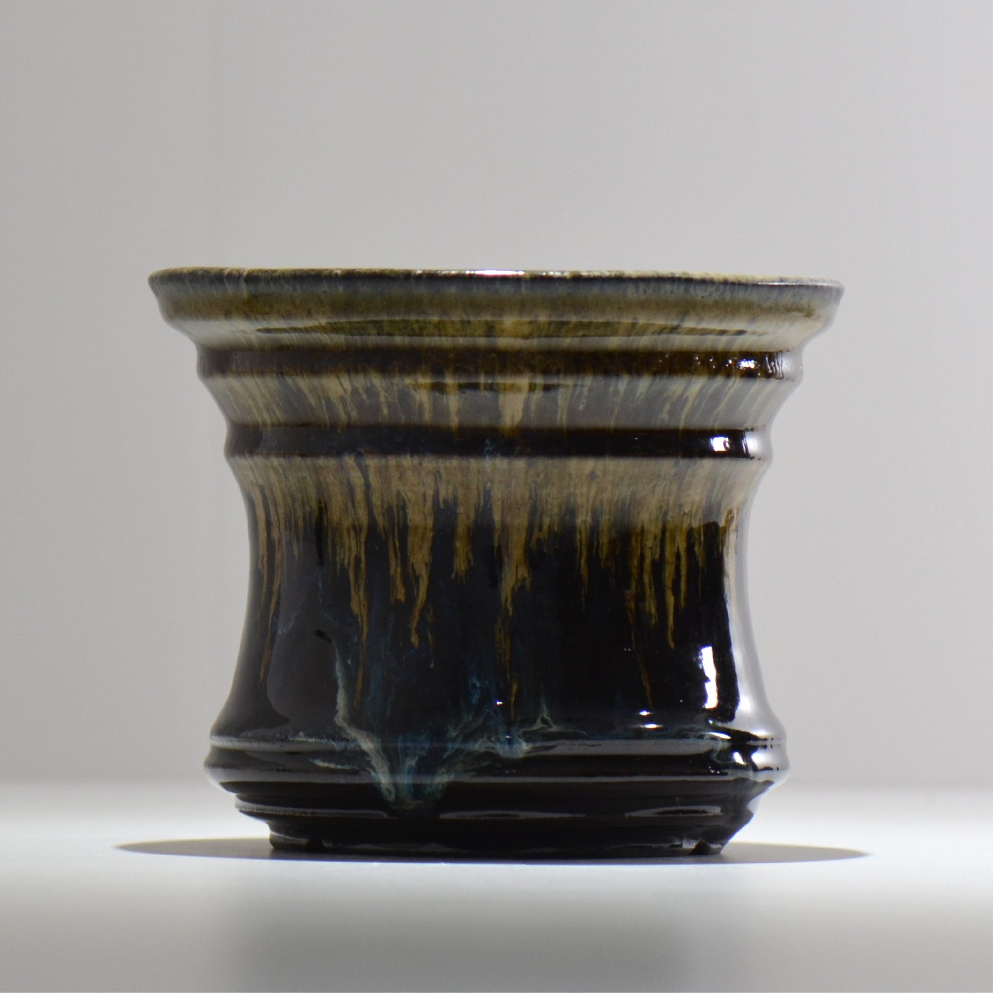 ヒノモトナツミ / 鈍-にび- / hn02_nb28_l / 約φ17cm / 植木鉢