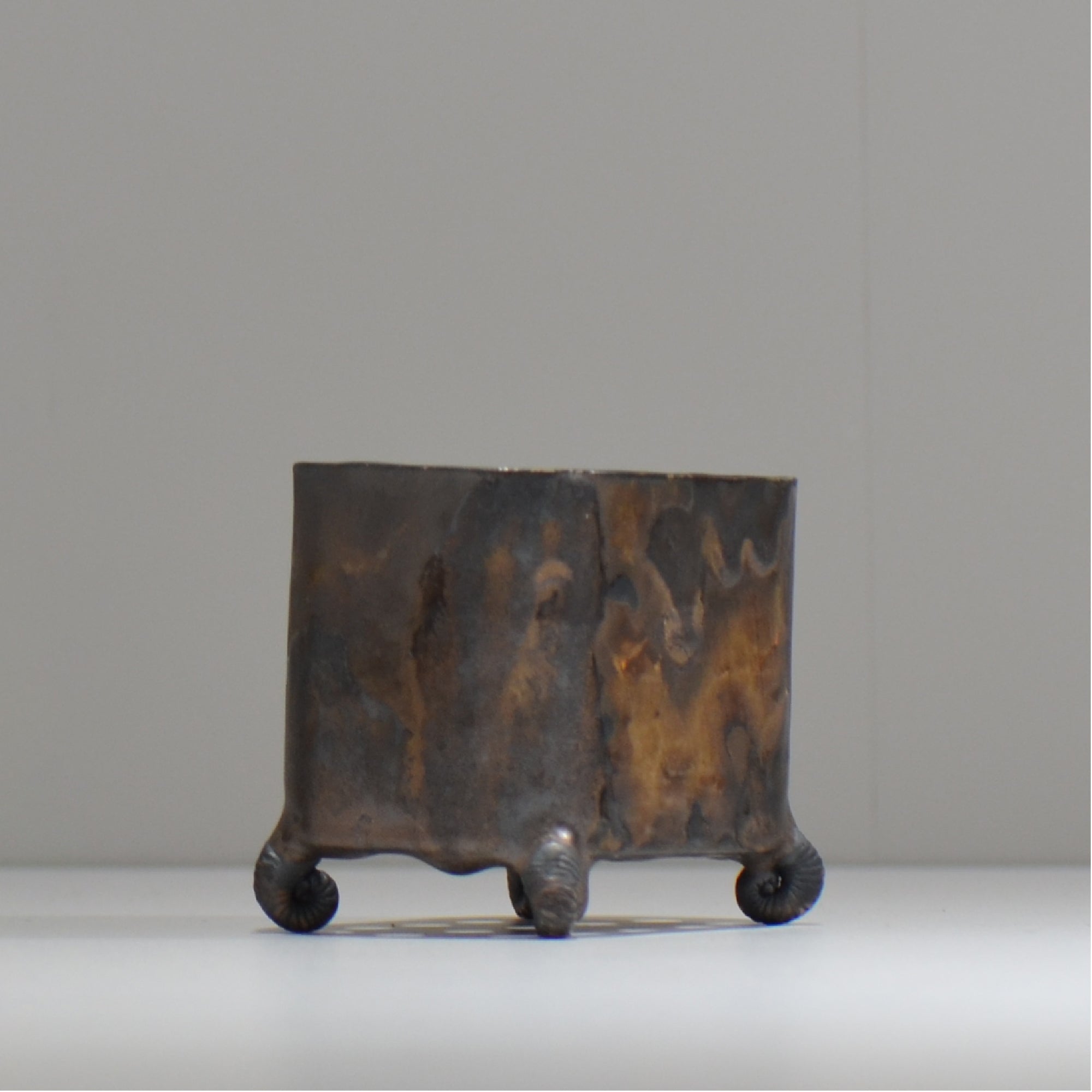 陶芸家イカンソク / ik_018 / 約φ9.3cm / 植木鉢