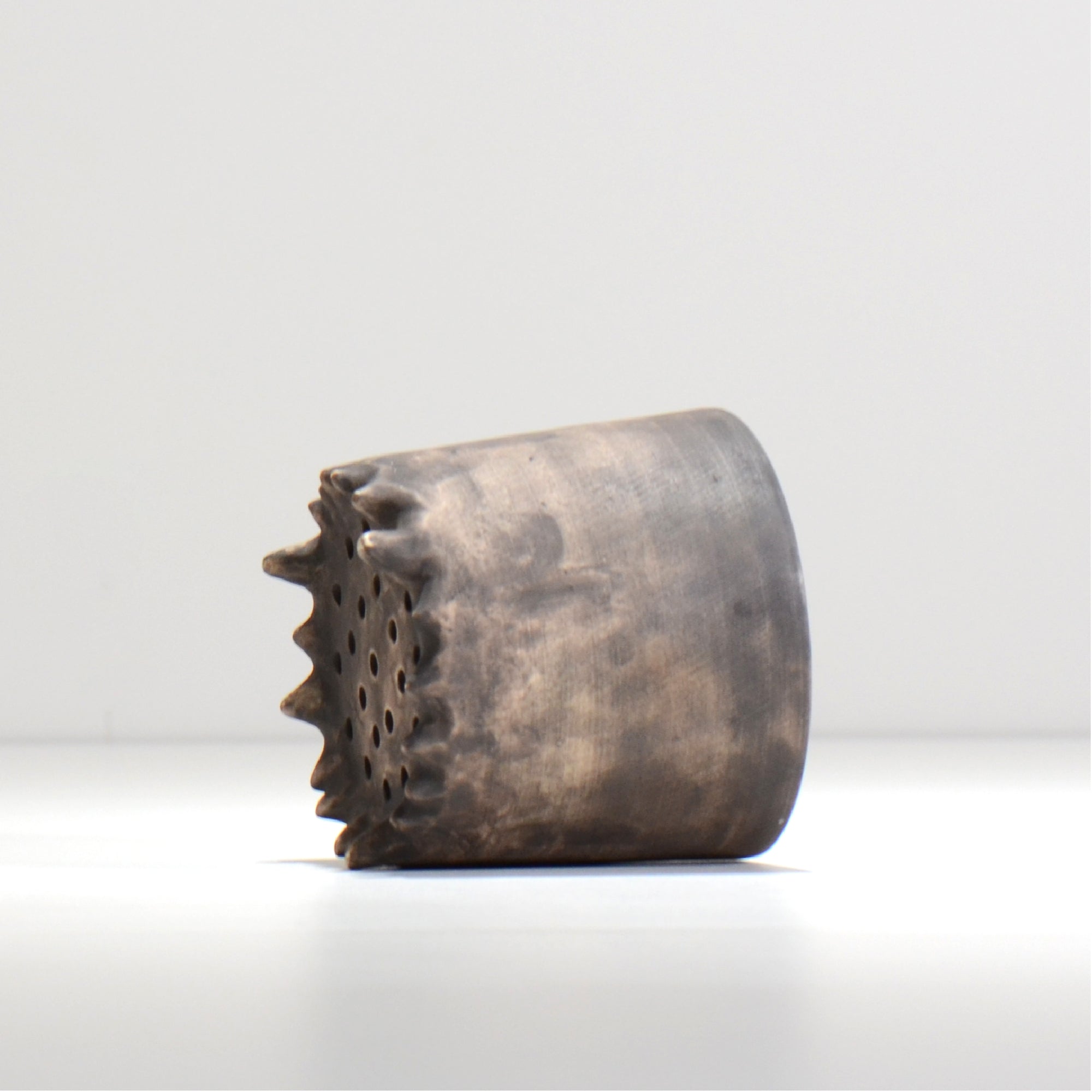 陶芸家イカンソク / ik_015 / 約φ8.9cm / 植木鉢