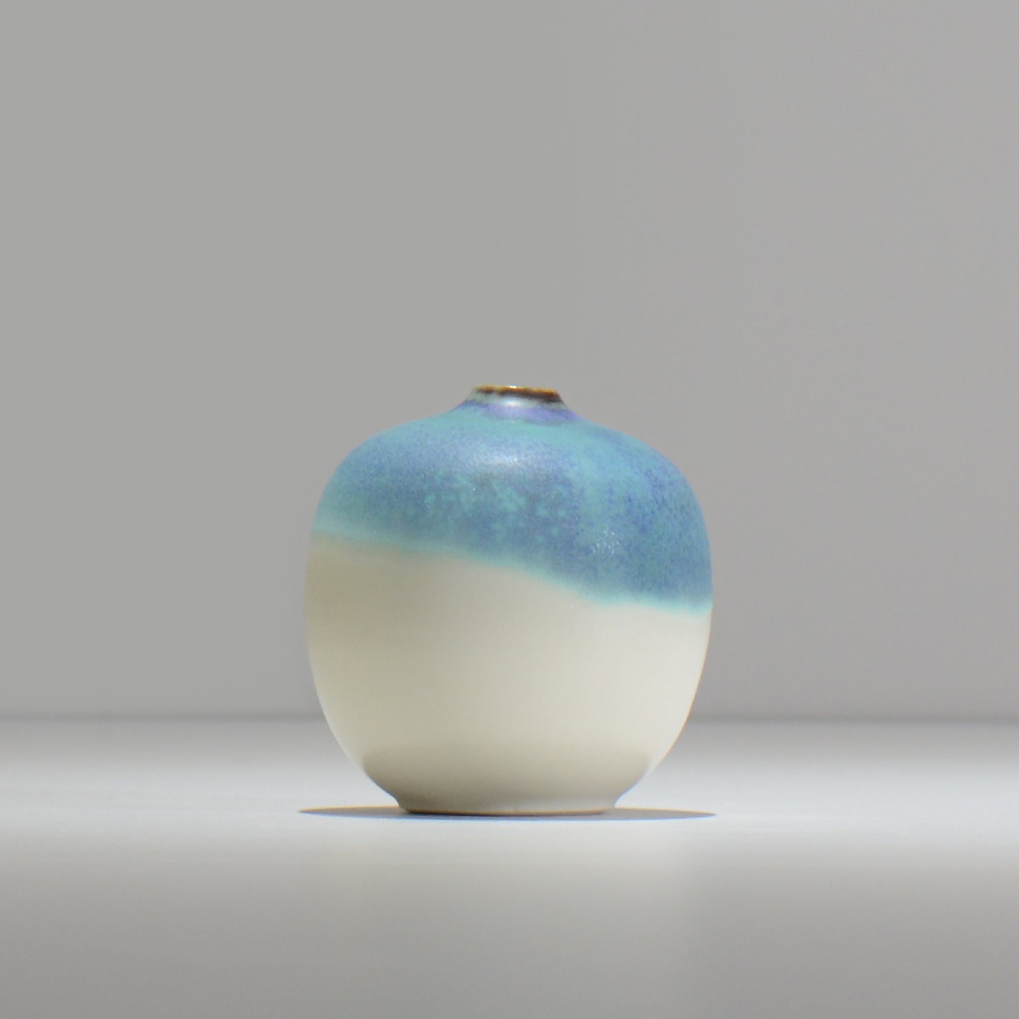 陶芸家イカンソク / 一輪挿し / ik_ichi02 / 約φ7.8cm / 花瓶