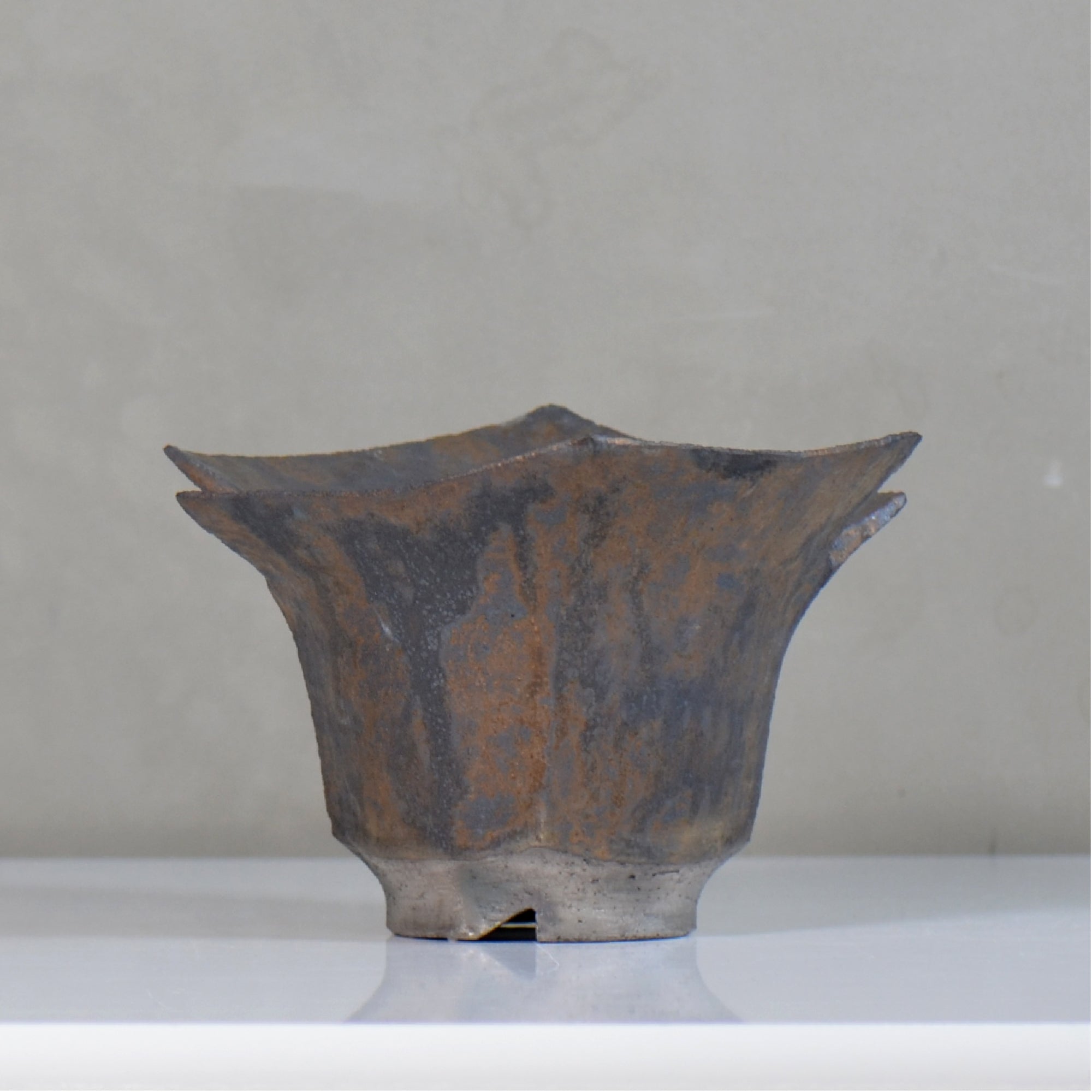 飯沼耕市 / 銹折鉢 / ik_so03_l /長辺 約17.3cm/ 内径約φ10.5cm / 植木鉢
