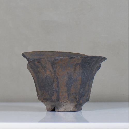 飯沼耕市 / 銹折鉢 / ik_so06_l /長辺 約15.5cm/ 内径約φ11cm / 植木鉢